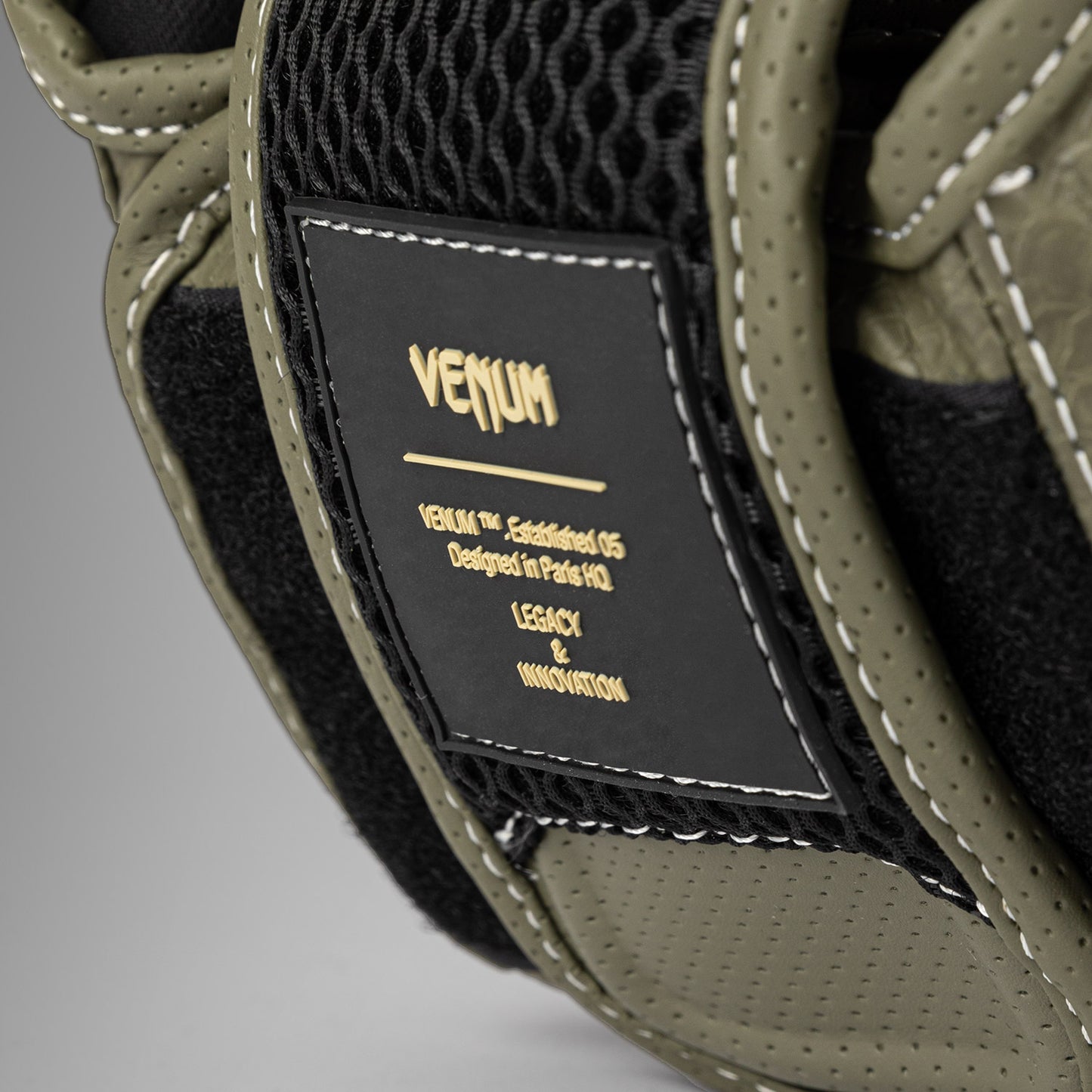 Venum Impact Evo Scales Casco de protección – Verde Ejército