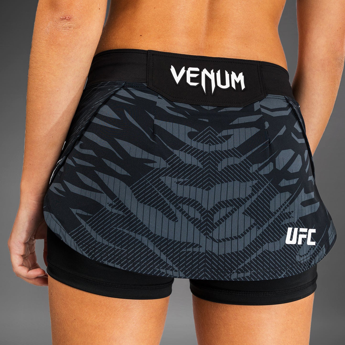 UFC Fusion by Venum Authentic Fight Night Pantalón para Mujer - Negra