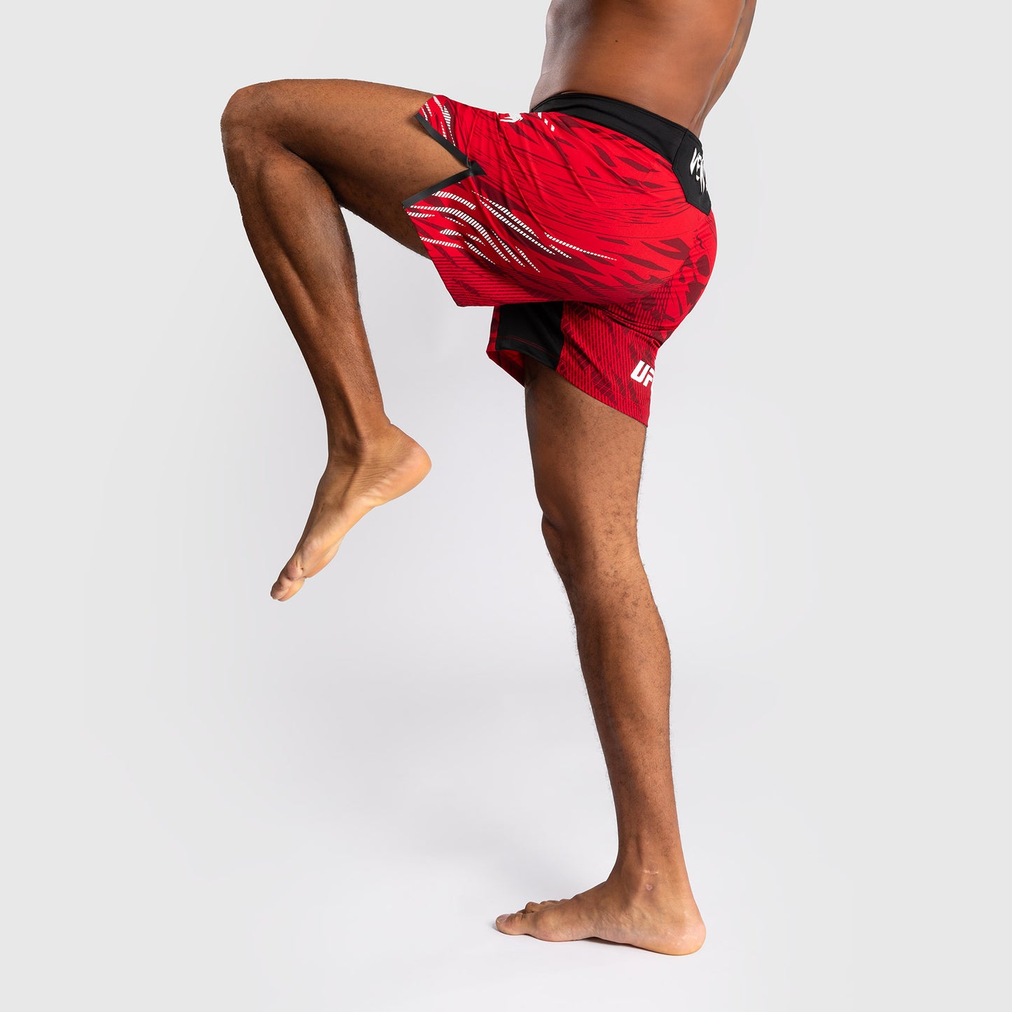 UFC Fusion by Venum Personalizados Authentic Fight Night Shorts de Lucha para Hombre - Ajuste Corto - Rojo