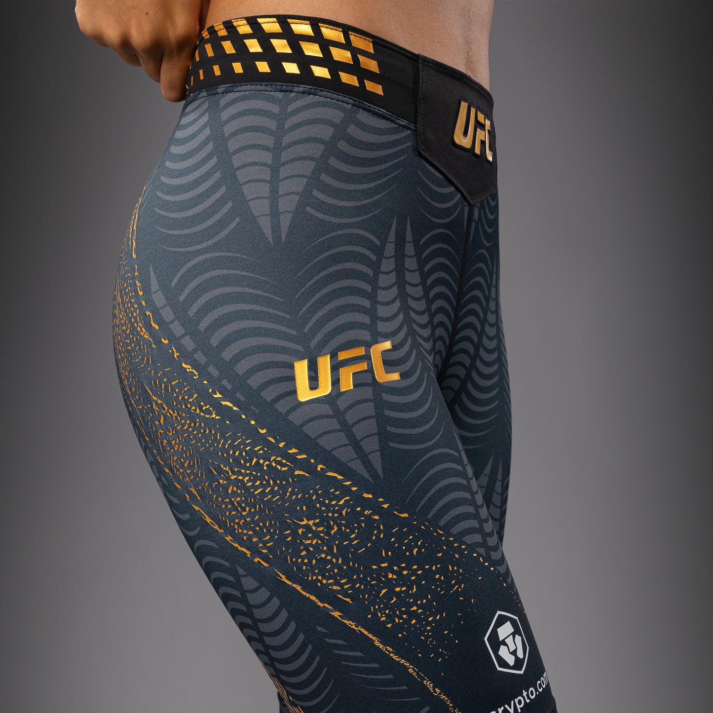 UFC Zenith by Venum Authentic Fight Night Short Vale Tudo ajuste largo Mujer - Champion