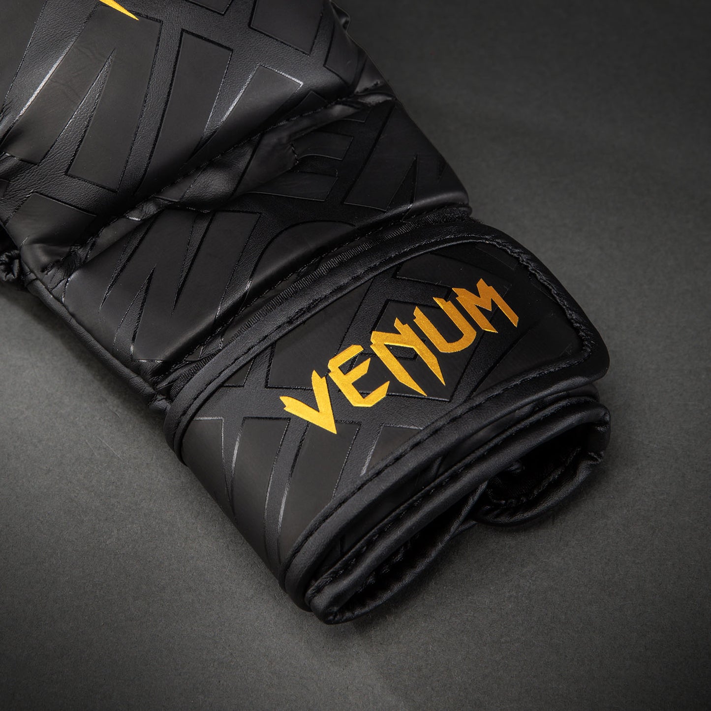 Venum Contender 1.5 XT 3D Guantes de Sparring - Negro/Oro
