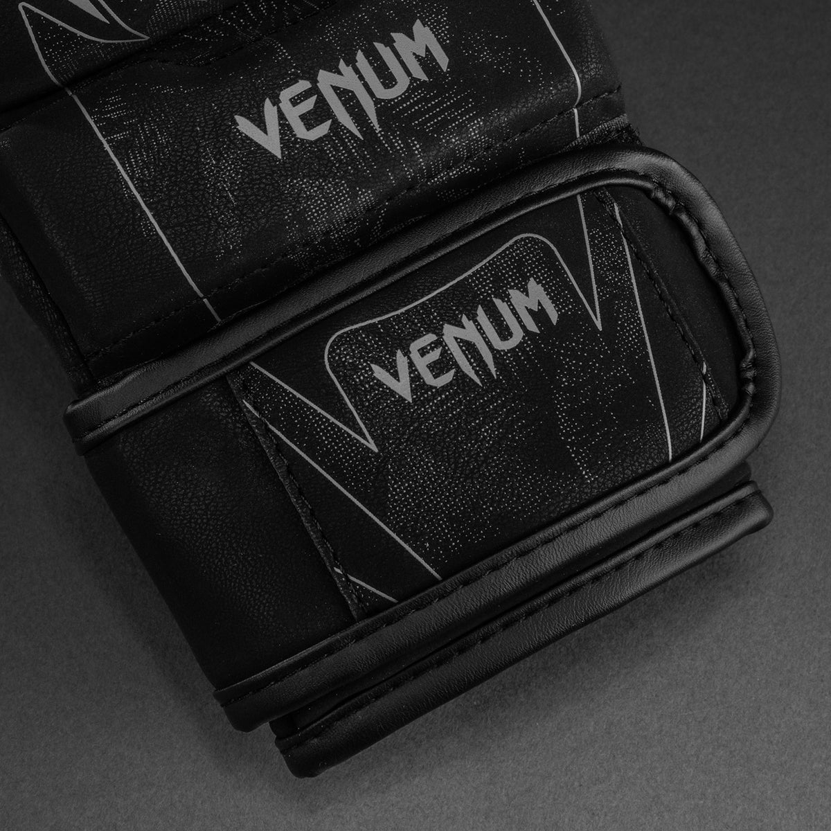 Venum Amazonia Reborn Guantes de sparring MMA - Negro/Gris