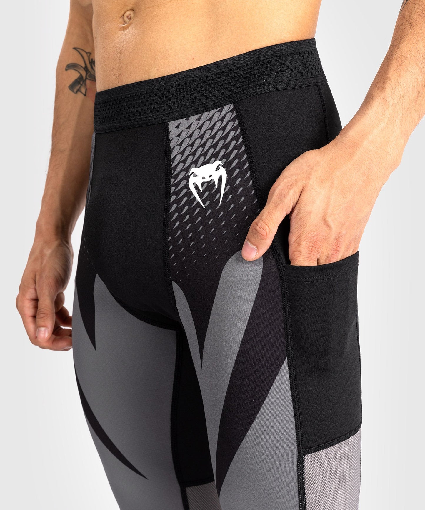 Venum Attack Pantalones de Compresión para Hombre - Negro