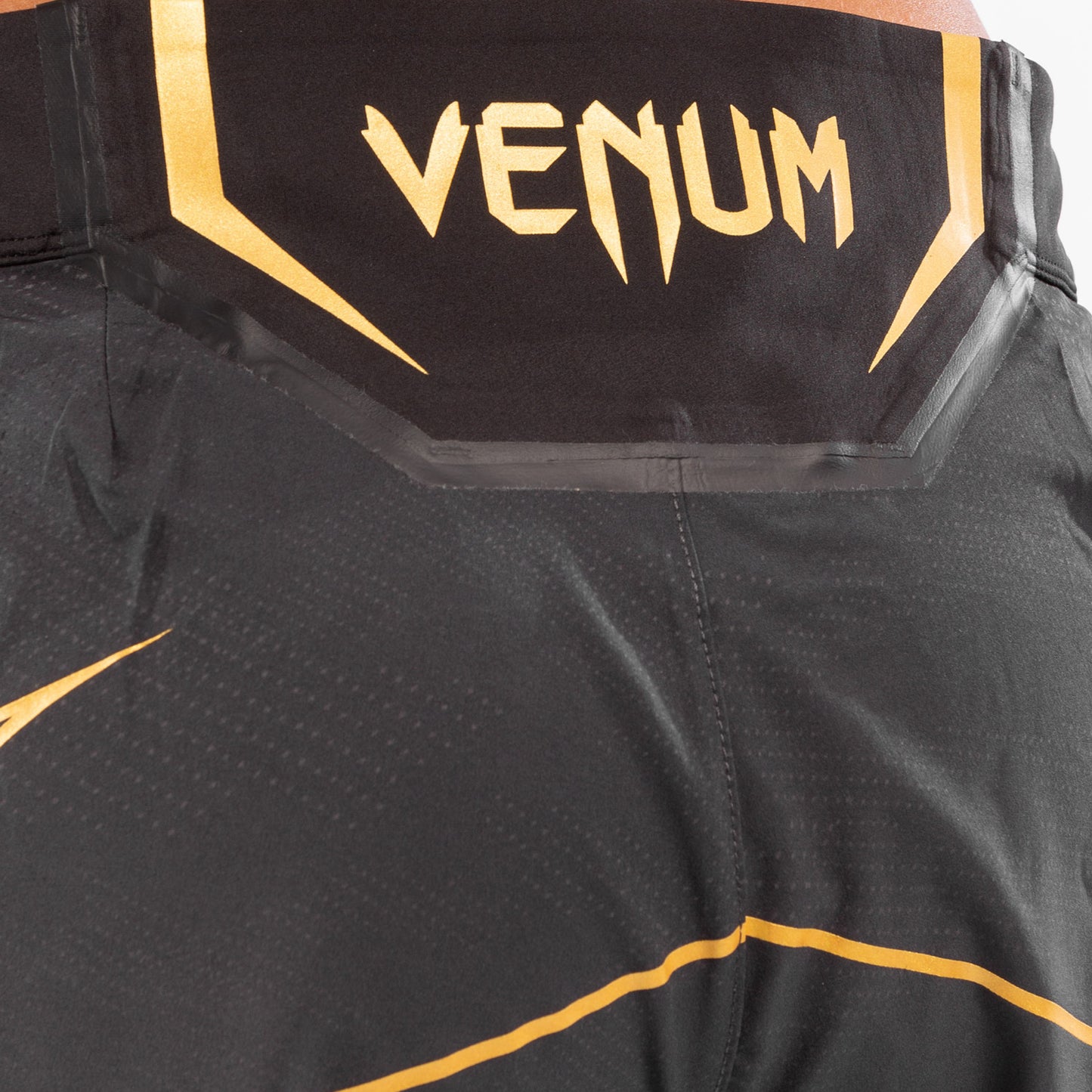 Pantalón De Mma Para Mujer UFC Venum Authentic Fight Night – Modelo Corto - Campeón