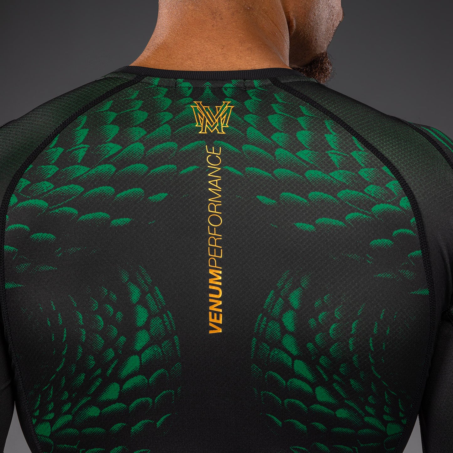 Venum Matupa Rashguard Manga Larga - Negro/Verde/Oro