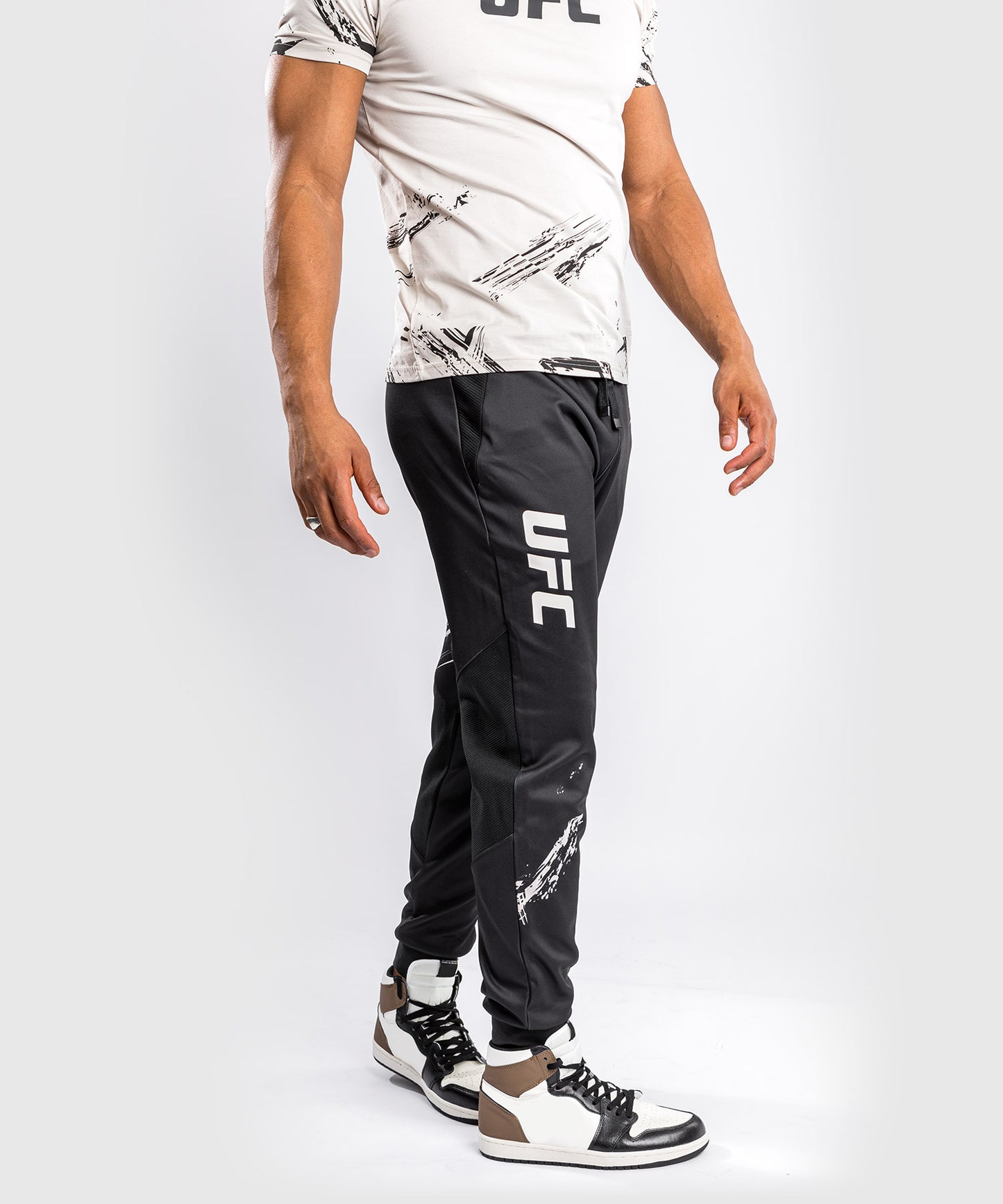 Pantalones deportivos UFC Venum Authentic Fight Week 2.0 - Negro/Arena