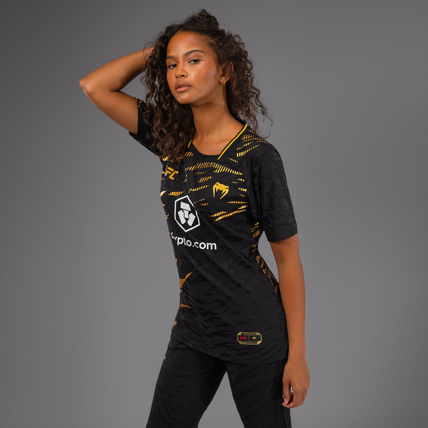 UFC Fusion by Venum Authentic Fight Night Camiseta de Salida para Mujer - Champion