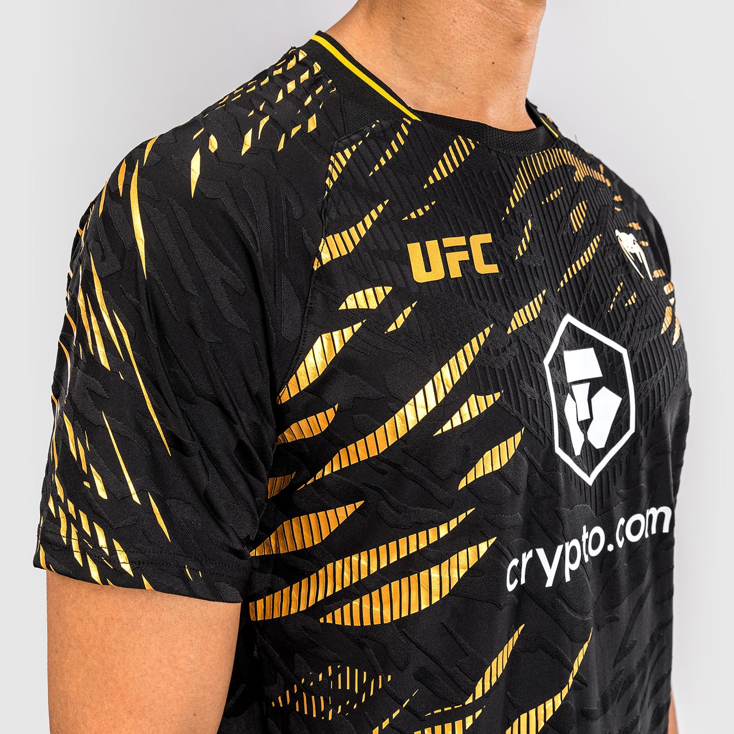 UFC Fusion by Venum Personalizados Authentic Fight Night Camiseta de Salida para Hombre - Campeón