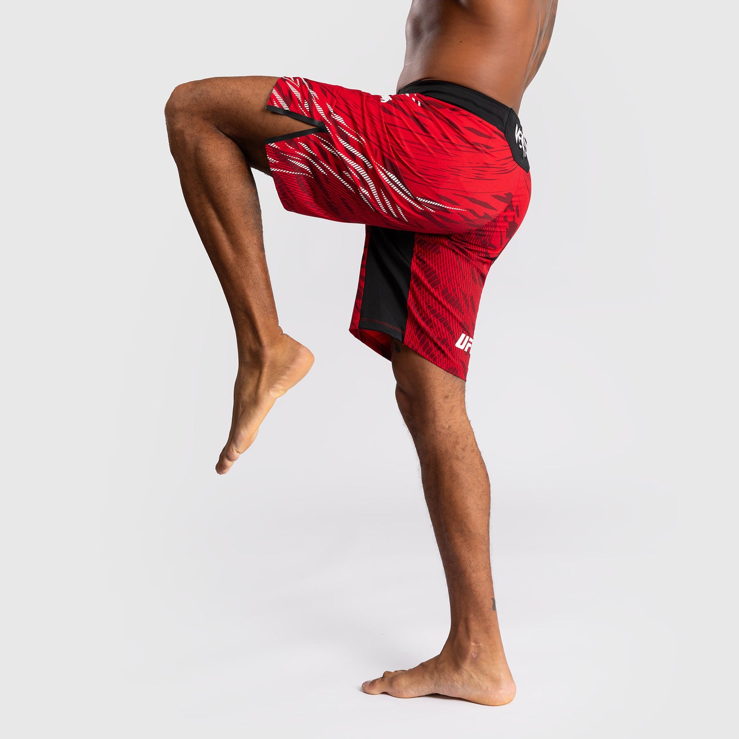 UFC Fusion by Venum Personalizados Authentic Fight Night Shorts de Lucha para Hombre - Ajuste Largo - Rojo