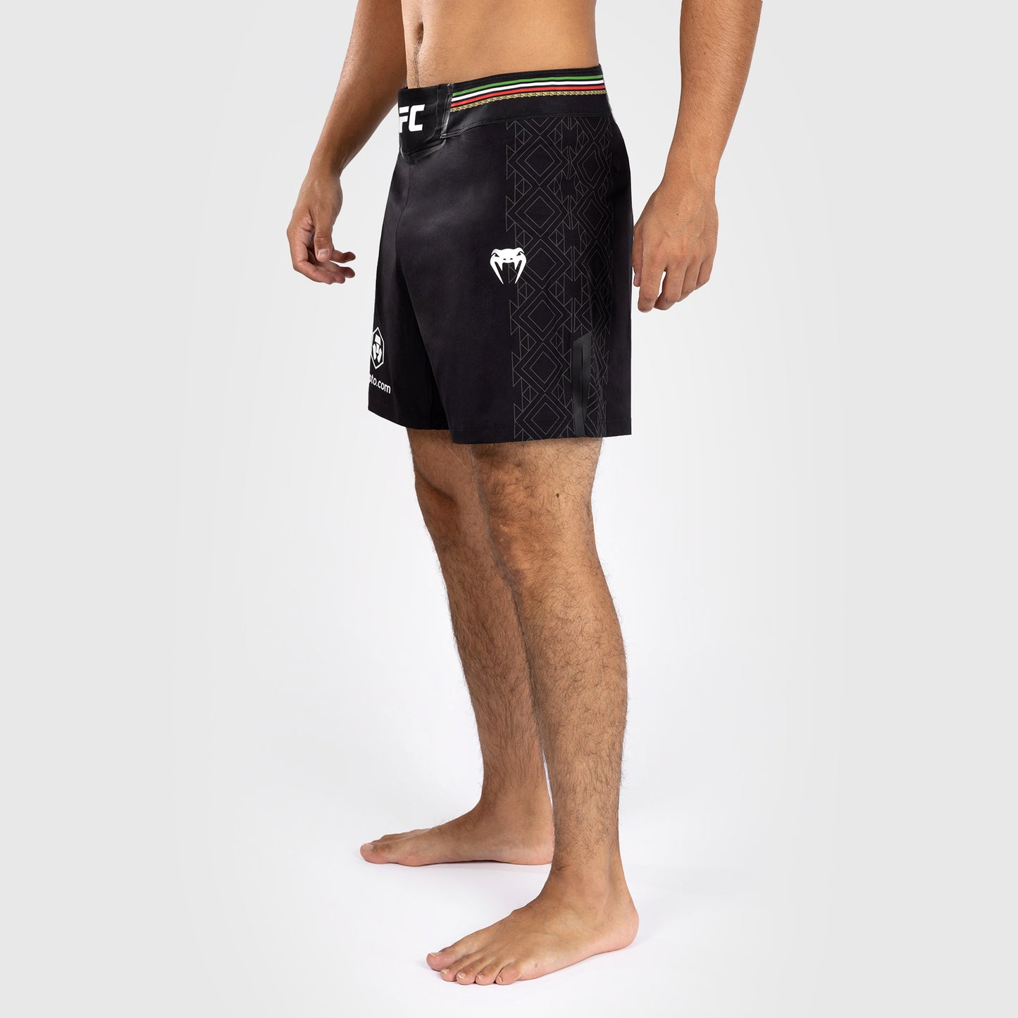 Noche UFC by Venum Authentic Fight Night Shorts de combate para hombre - Corte corto - Negro