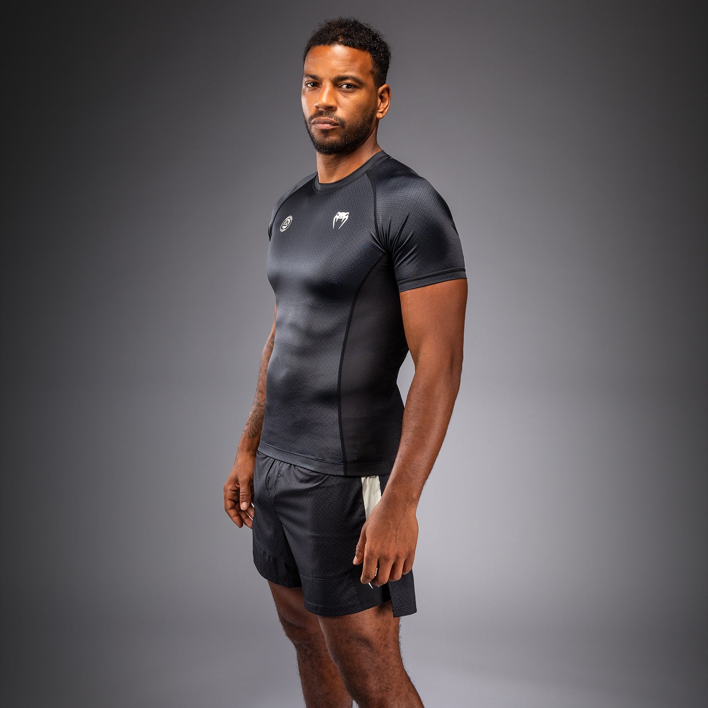 Venum x Roger Gracie Academy Rashguard Manga Corta - Negro