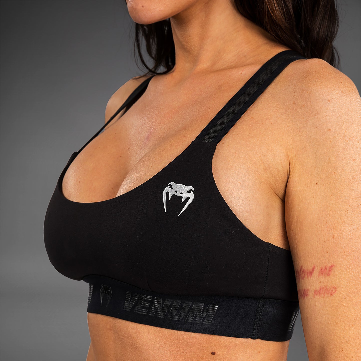 Venum Elevate Sujetador deportivo para mujer - Negro