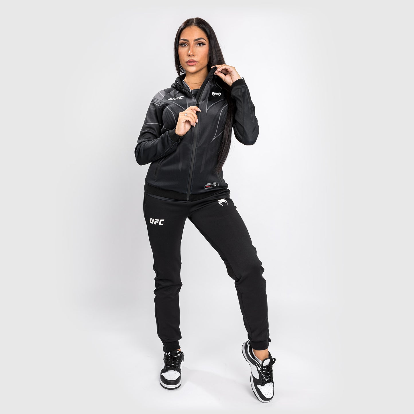 Sudadera con capucha UFC Venum Authentic Fight Night 2.0 para mujer - Negra