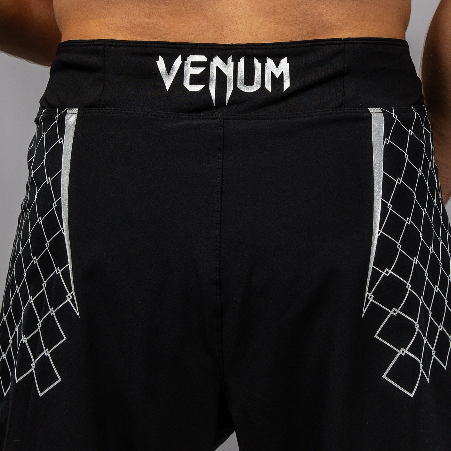 Venum x WOW FC Pantalones de Lucha para Hombre - Negro/Gris Plateado