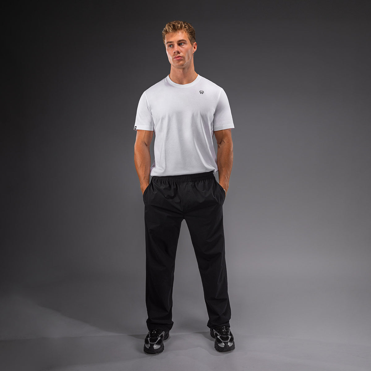 Venum Essential Woven Straight Pantalón recto - Negro