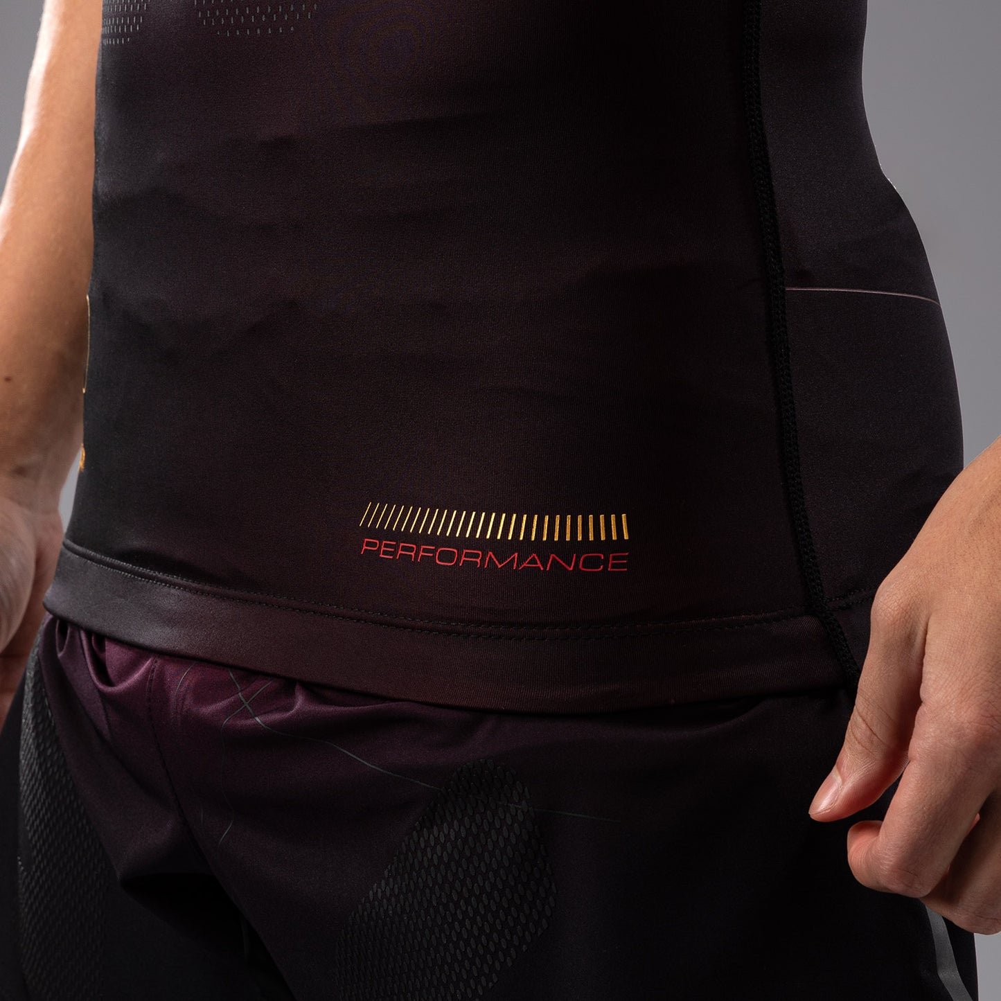 Venum Tactical XT Lycra de manga corta para hombre - Negra/Burdeos/Oro