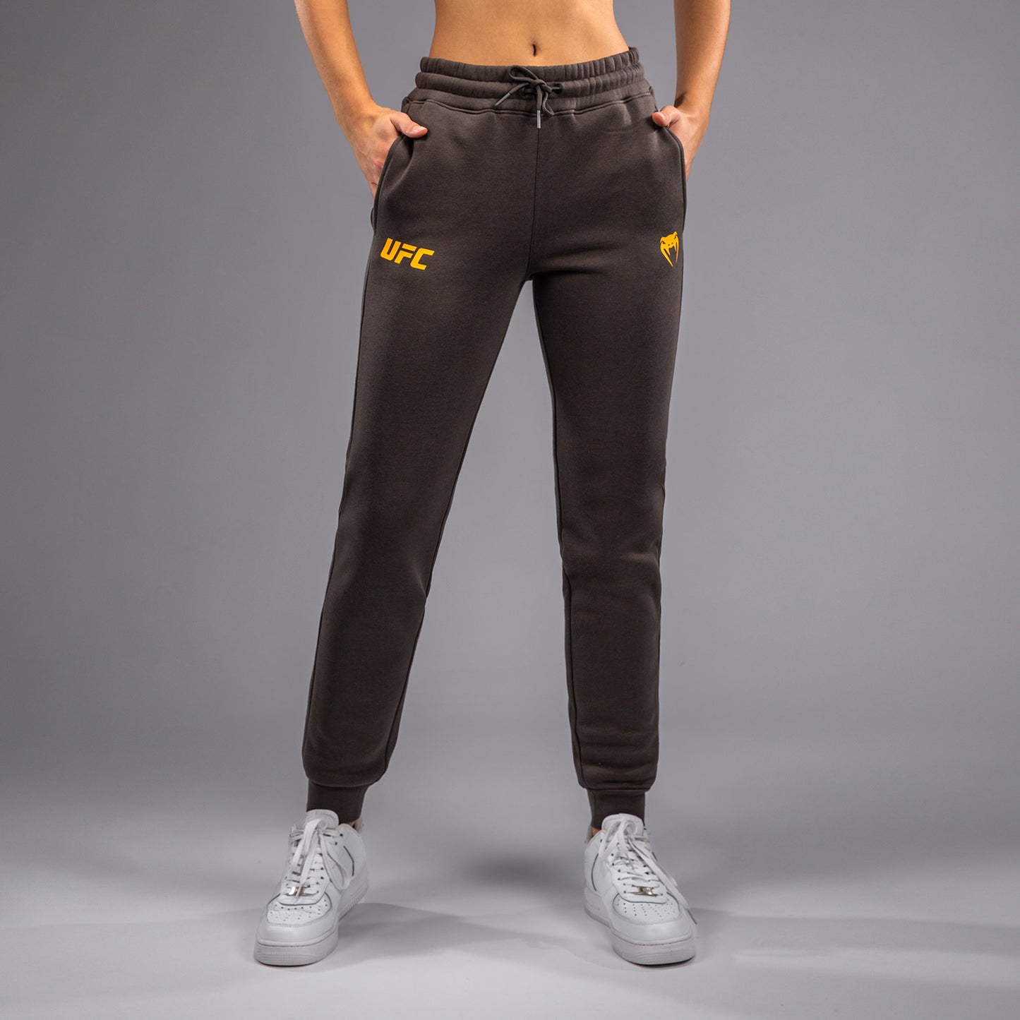 UFC Fusion by Venum Fight Week Pantalón de Algodón para Mujer - Solid Marrón tierra