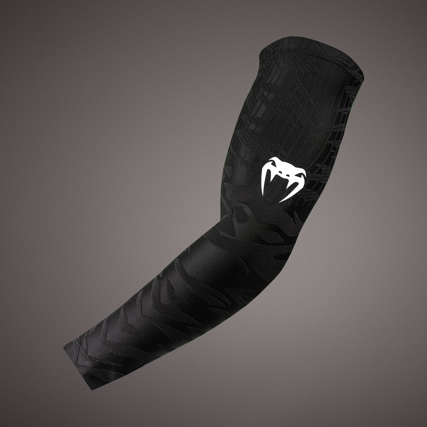 Venum Elite Mangas para Brazo - Negro/Blanco