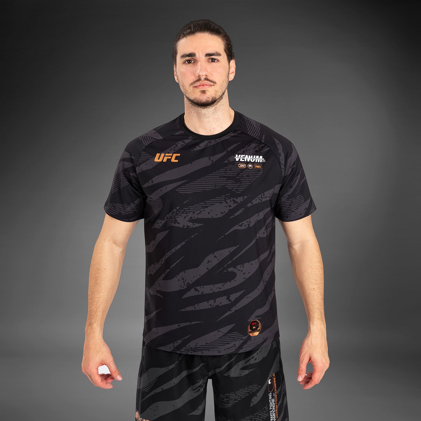 UFC Adrenaline By Venum Fight Week Camiseta Dry Tech para Hombre - Urban Camo