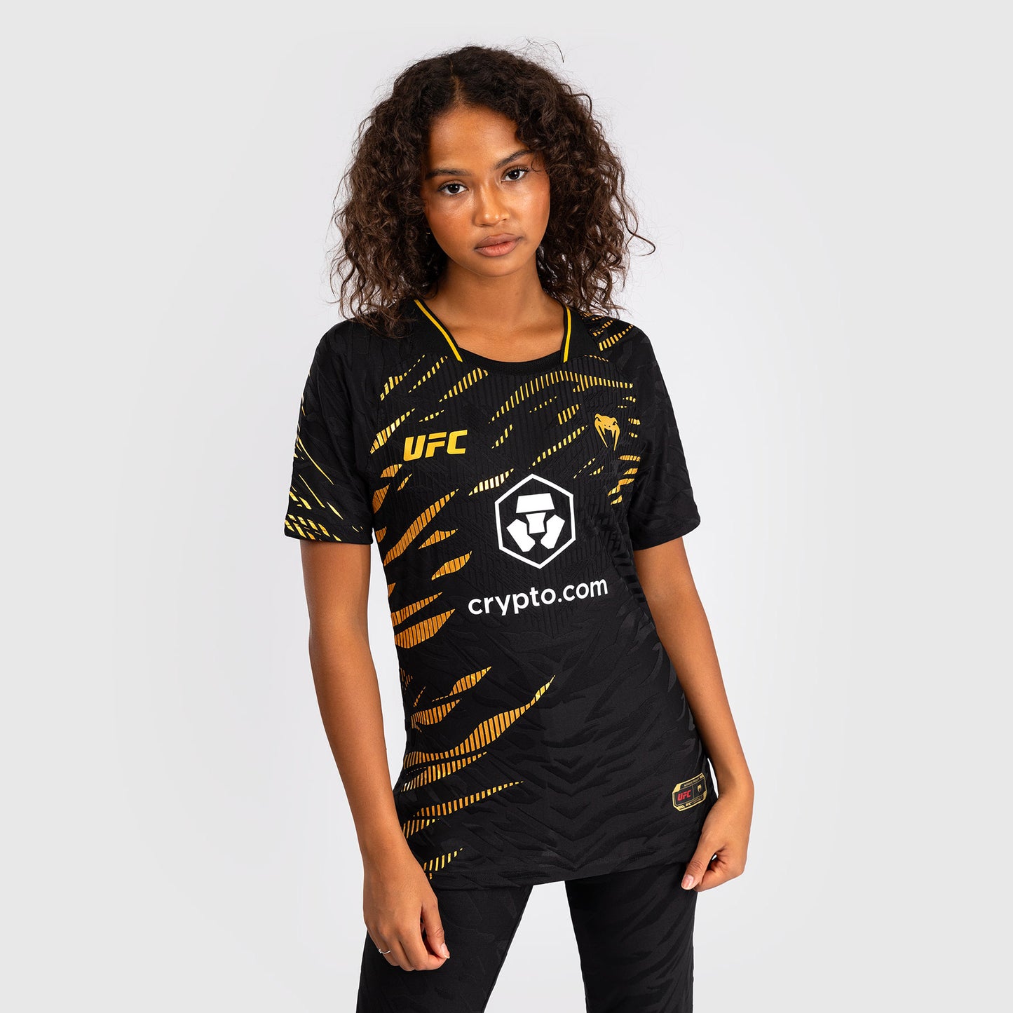 UFC Fusion by Venum Personalizados Authentic Fight Night Camiseta de Salida para Mujer - Campeón