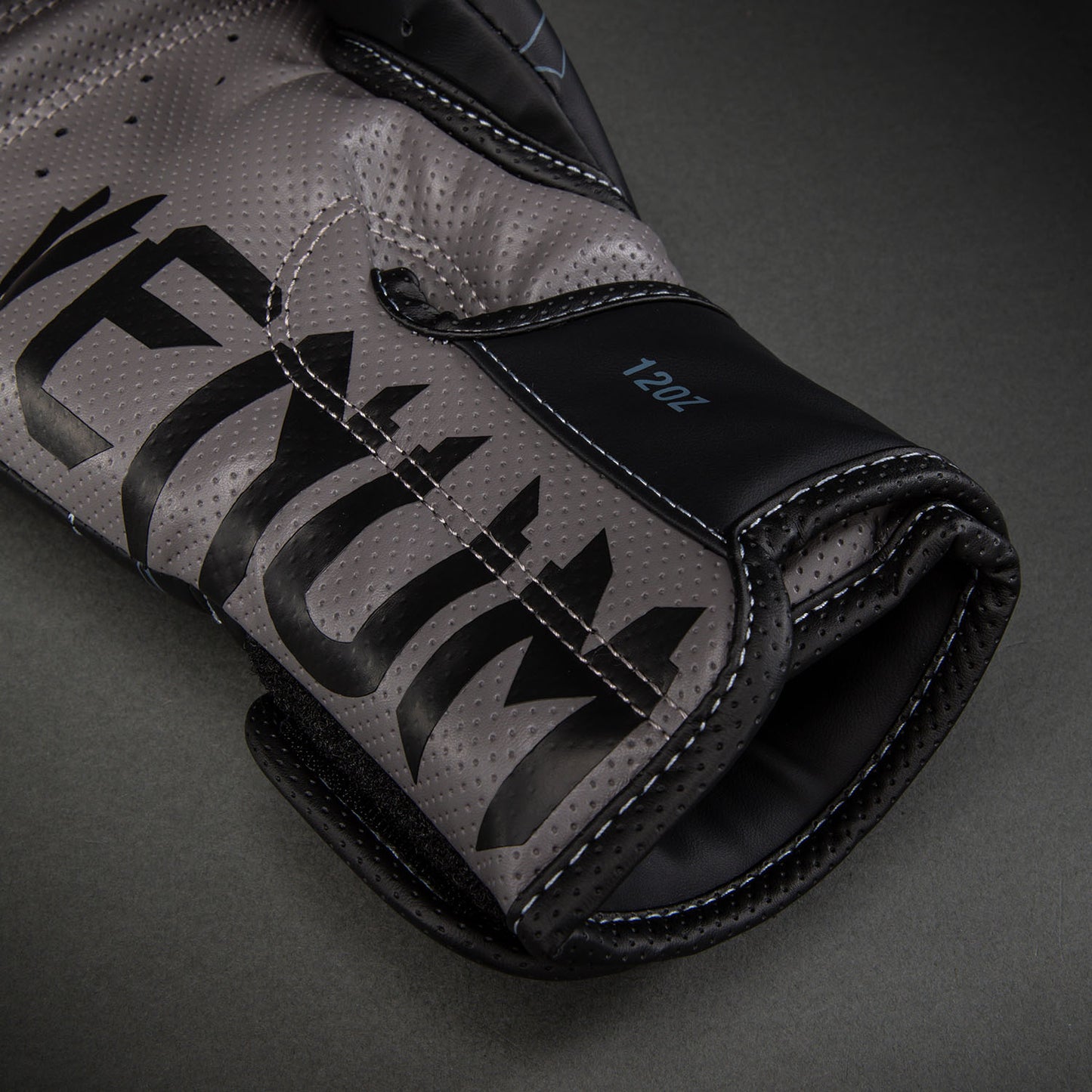 Venum Thunder Dragon Guantes de Boxeo – Negro/Gris/Cobre