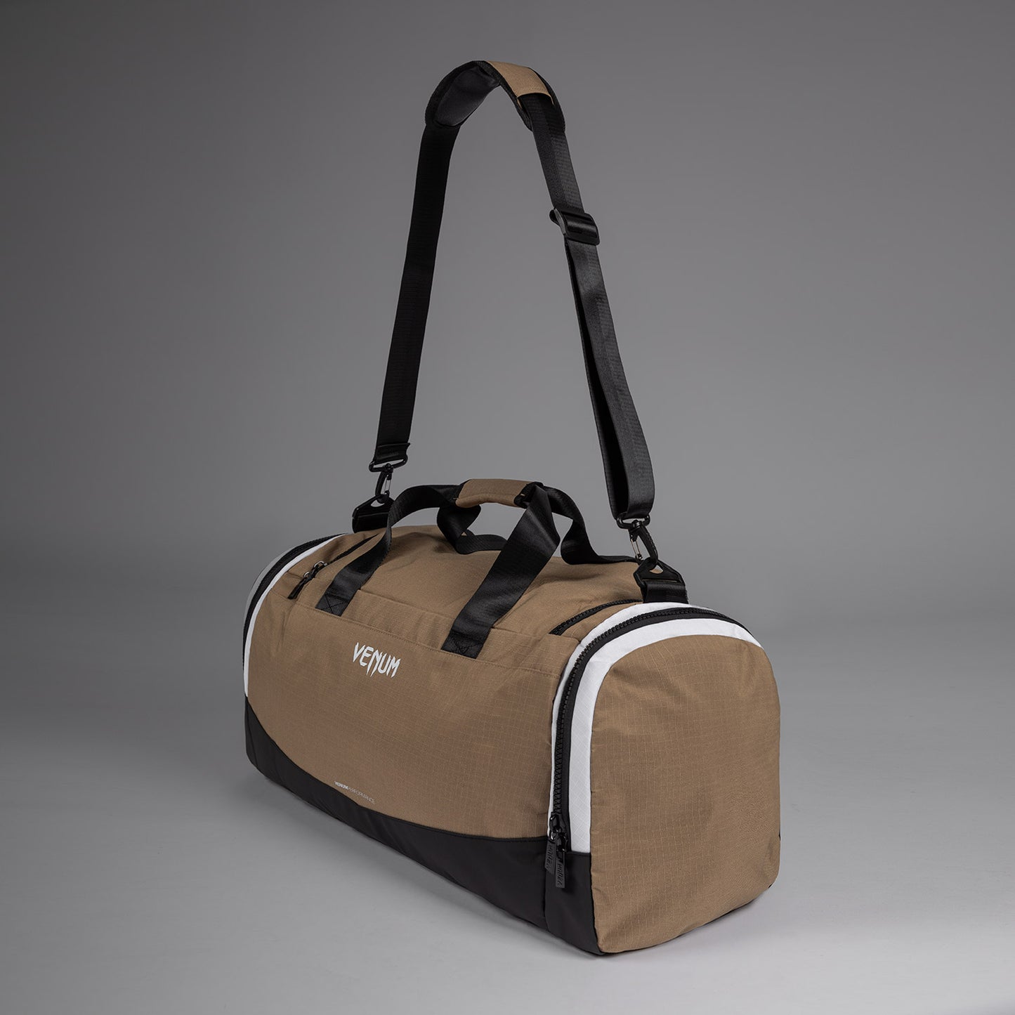 Venum Evo 2 XTrem Bolsa de Deporte Ripstop Duffle (55-63L) – Duna