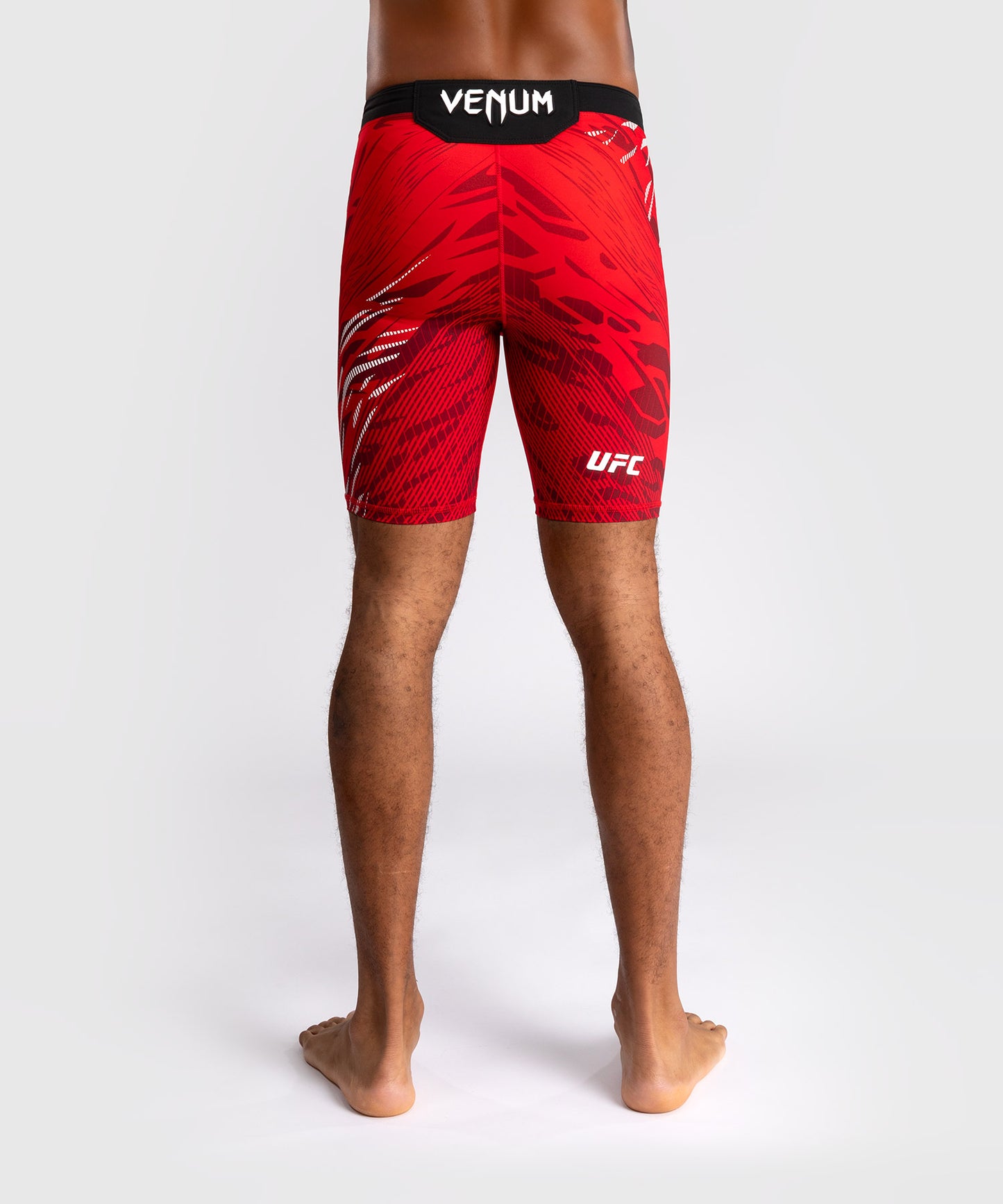 UFC Fusion by Venum Authentic Fight Night Vale Tudo Shorts para Hombre - Rojo