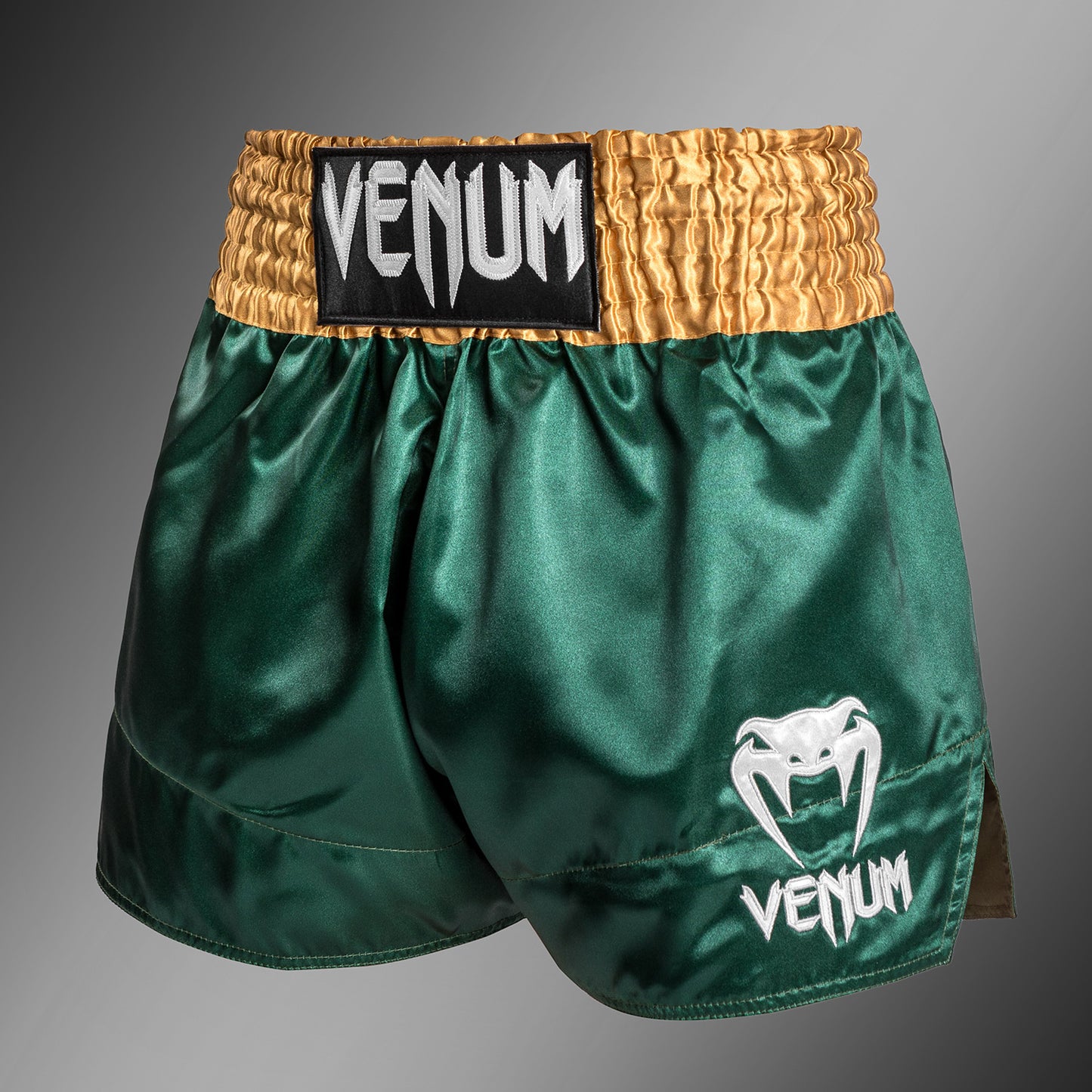 Venum Classic - Muay Thai Short - Verde/Dorado/Blanco