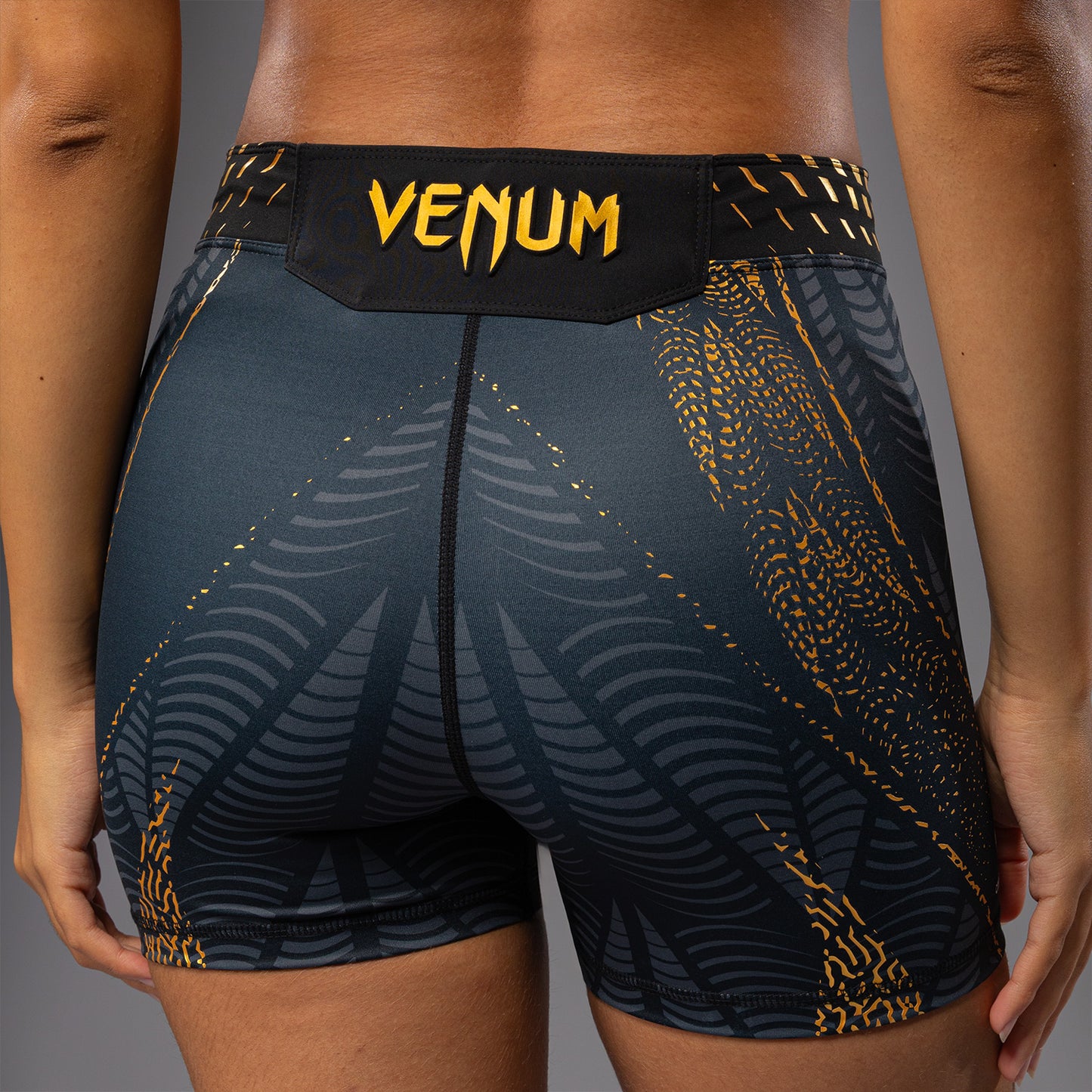 UFC Zenith by Venum Authentic Fight Night Short Vale Tudo ajuste corto Mujer Personalizado - Champion