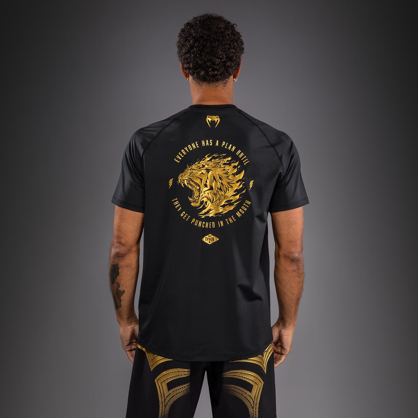 Venum x Mike Tyson Tiger Camiseta Dry Tech Tiger - Negro/Oro