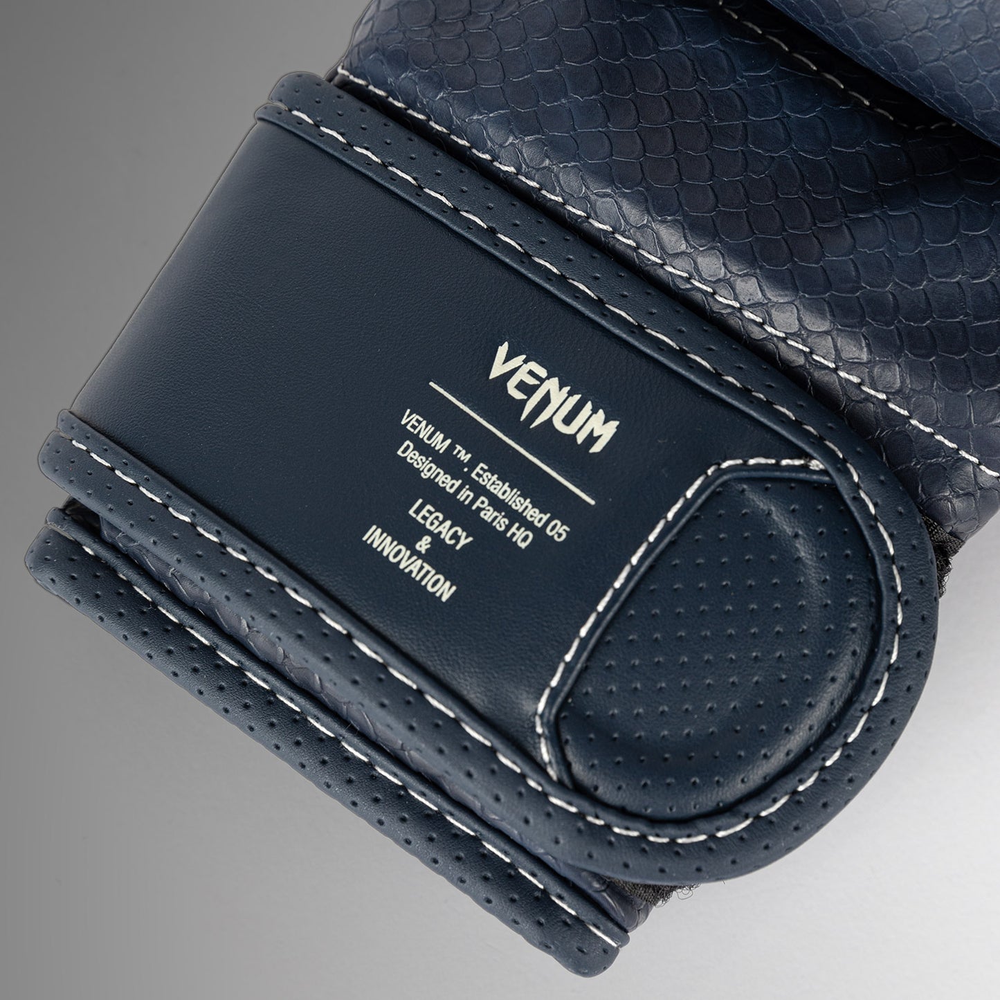 Venum Impact Evo Scales Guantes de Sparring MMA – Azul Medianoche
