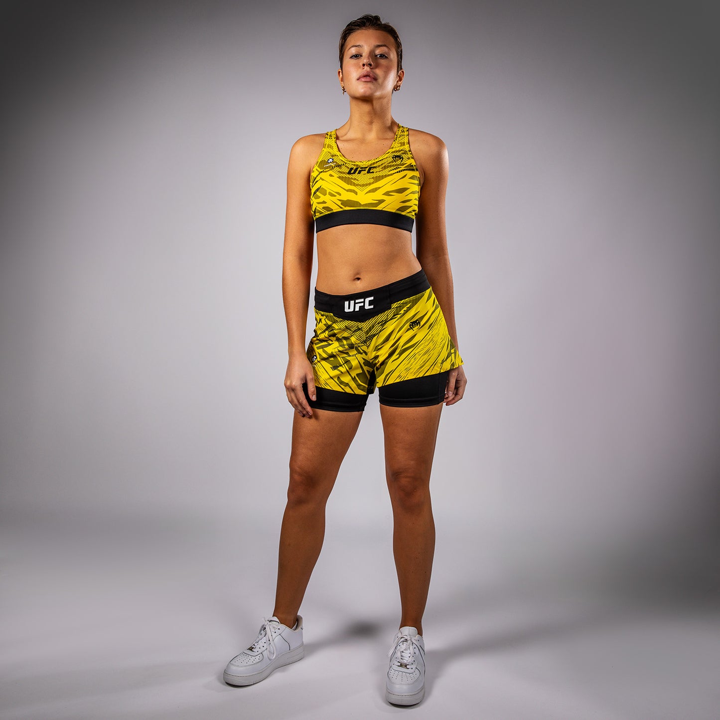 UFC Fusion by Venum Authentic Fight Night Sujetador Deportivo para Mujer - Amarillo