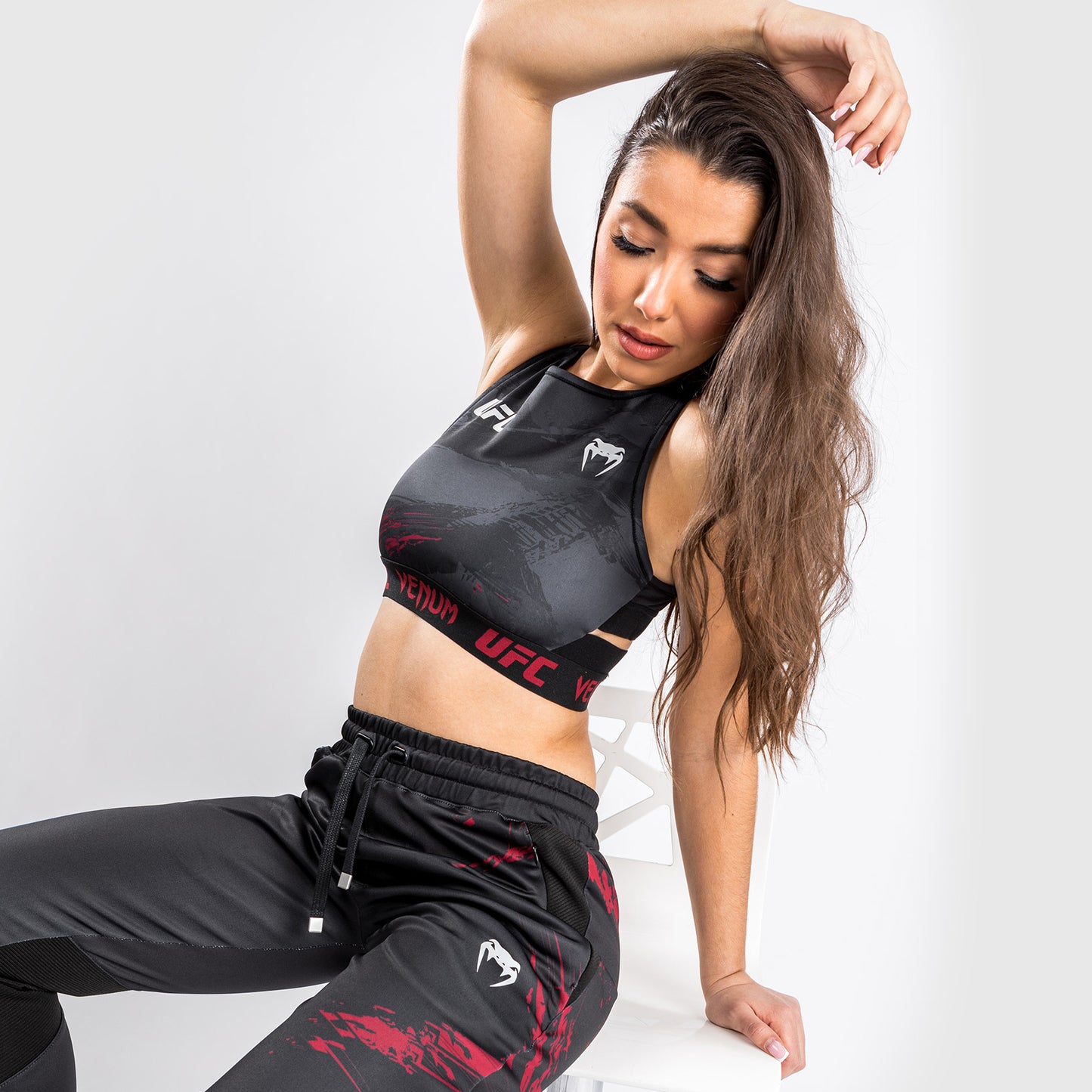 Pantalones deportivos UFC Venum Authentic Fight Week 2.0 - Para mujer - Negro/Rojo