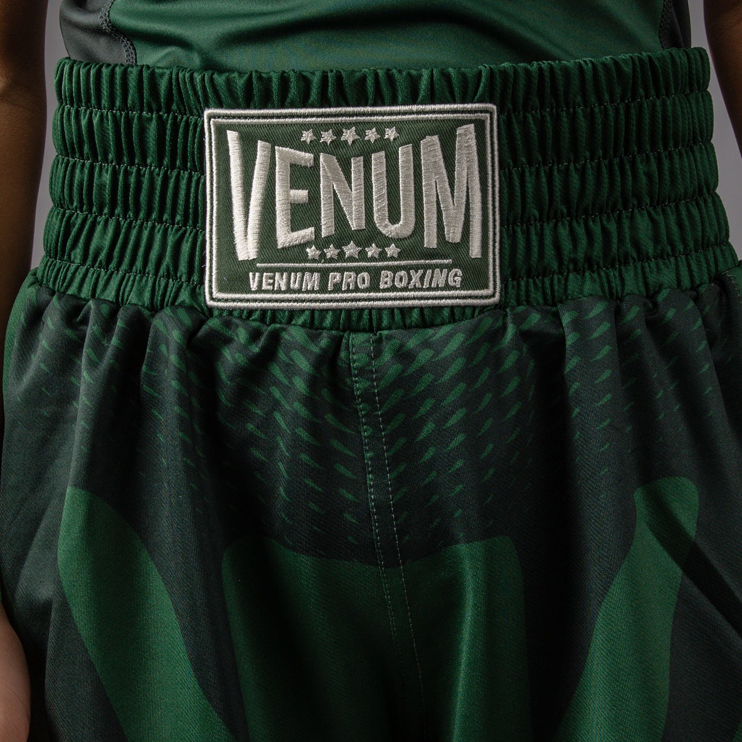 Venum Attack Pantalones Cortos de Boxeo Infantil - Verde Bosque/ Blanco Roto