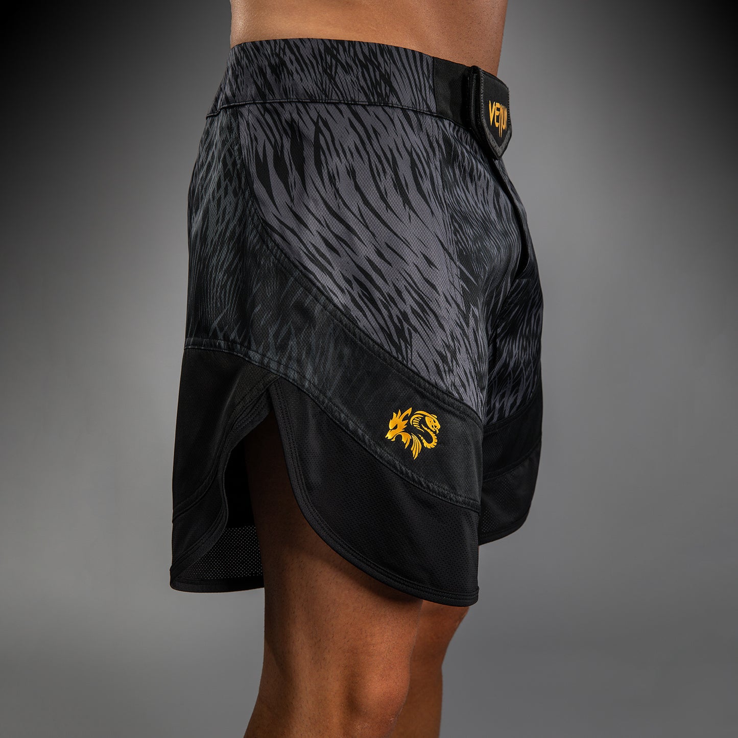 Venum x Chimaev Pantalones Cortos de Combate  - Negro/Gris