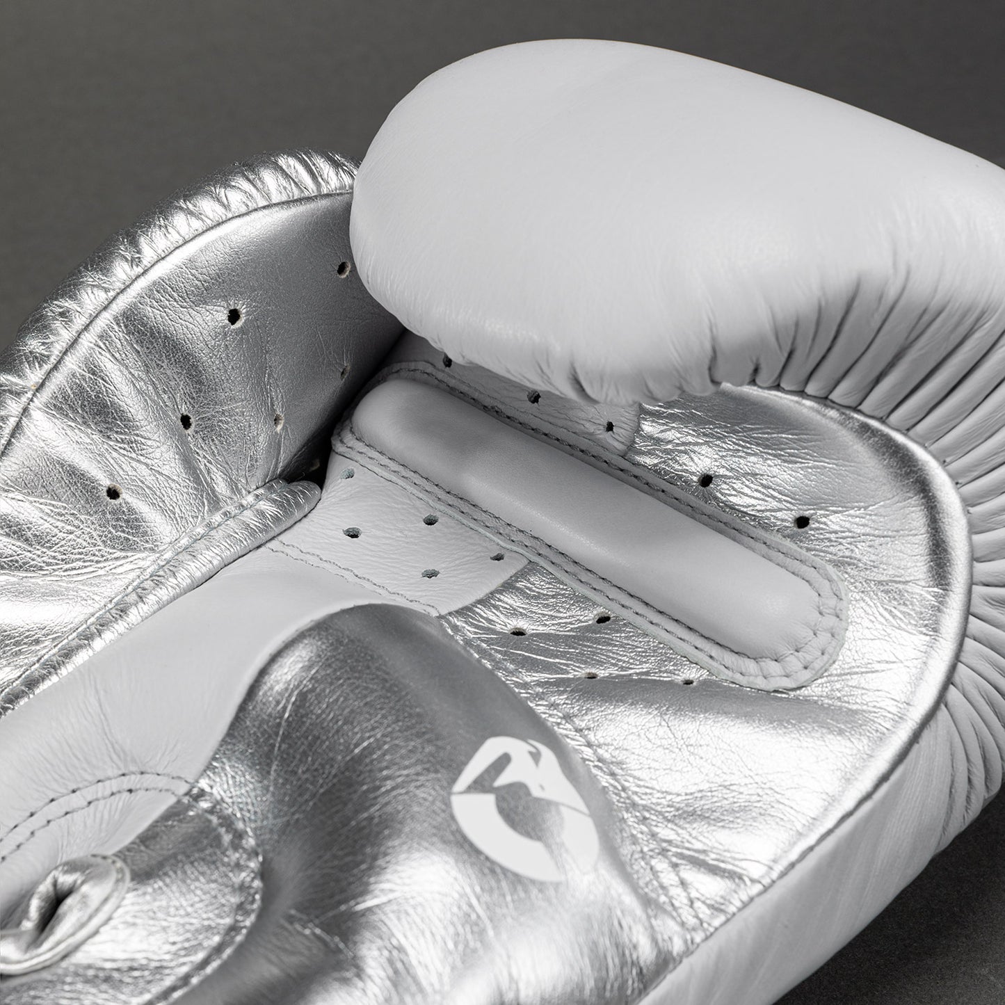 Guantes de Boxeo Venum Giant 3.0 - Gris/Plata