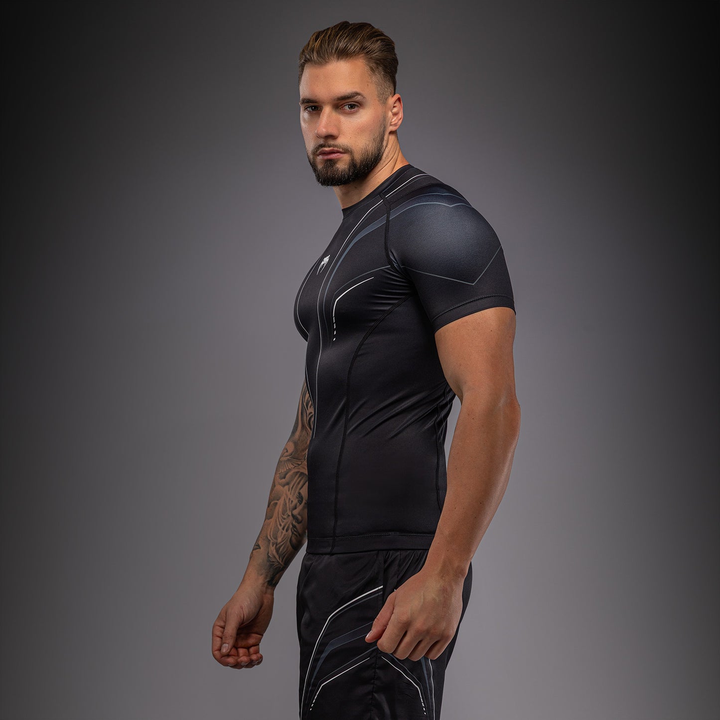 Venum Streamline Rashguard Manga Corta – Negro/Blanco