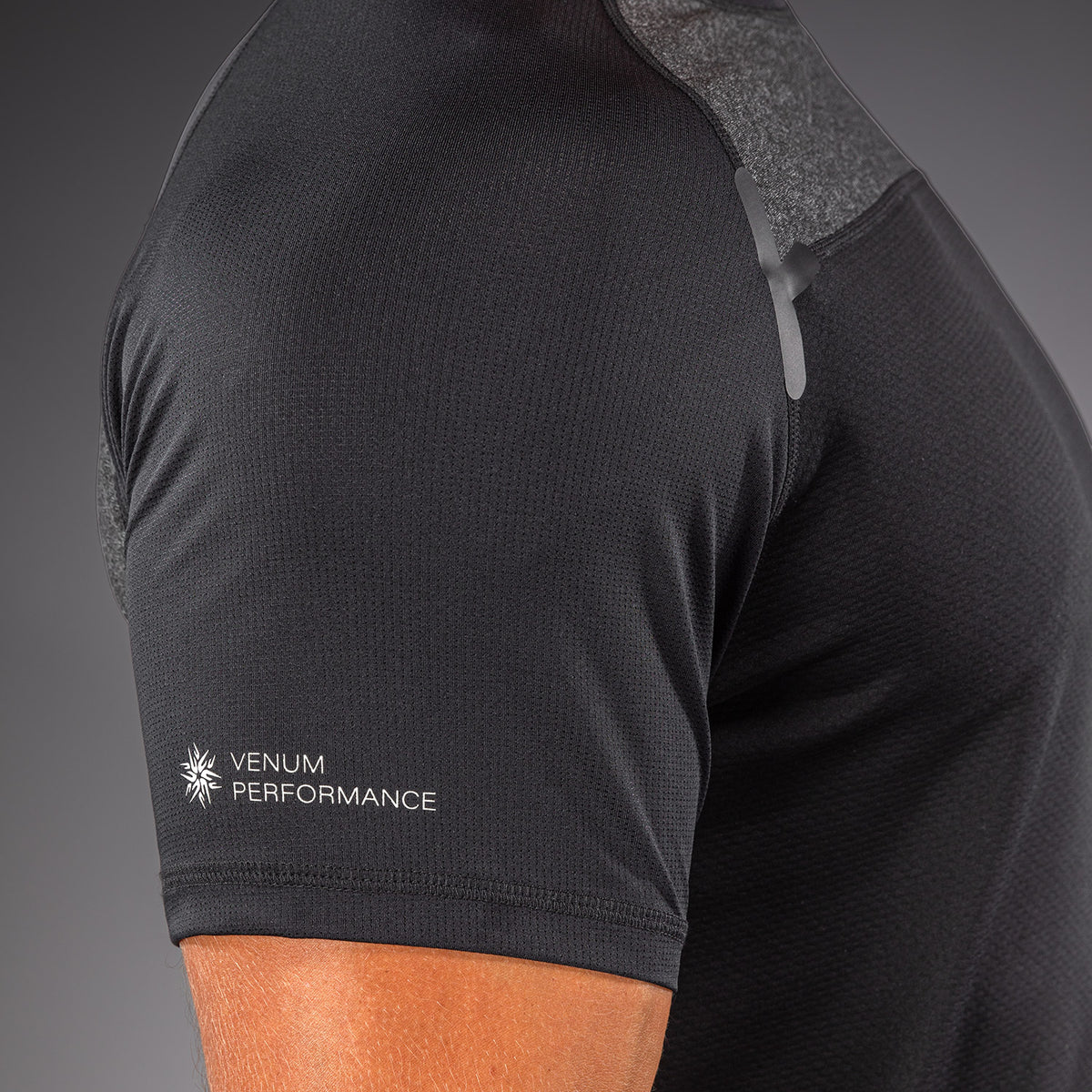 Venum G-Fit Scale Camiseta Dry Tech - Negro