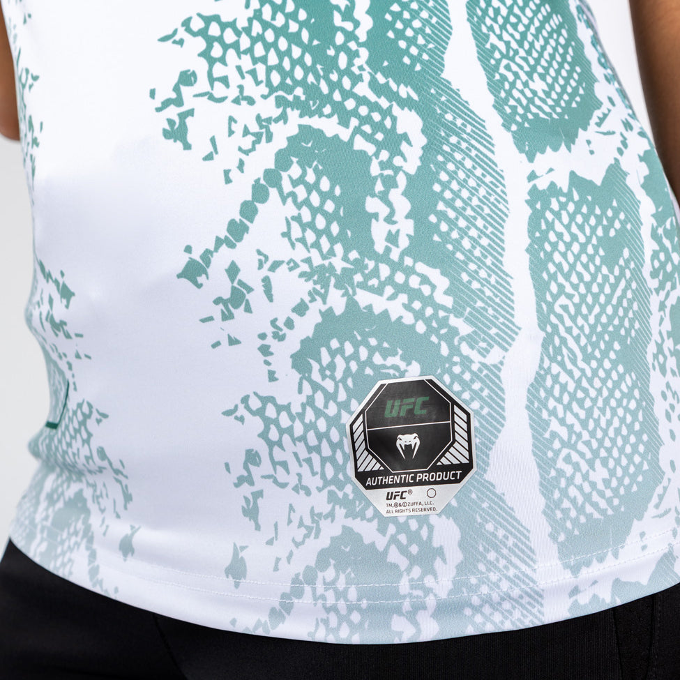 UFC Adrenaline by Venum Authentic Fight Night Mujer Walkout Jersey - Emerald Edition - Blanco/Verde