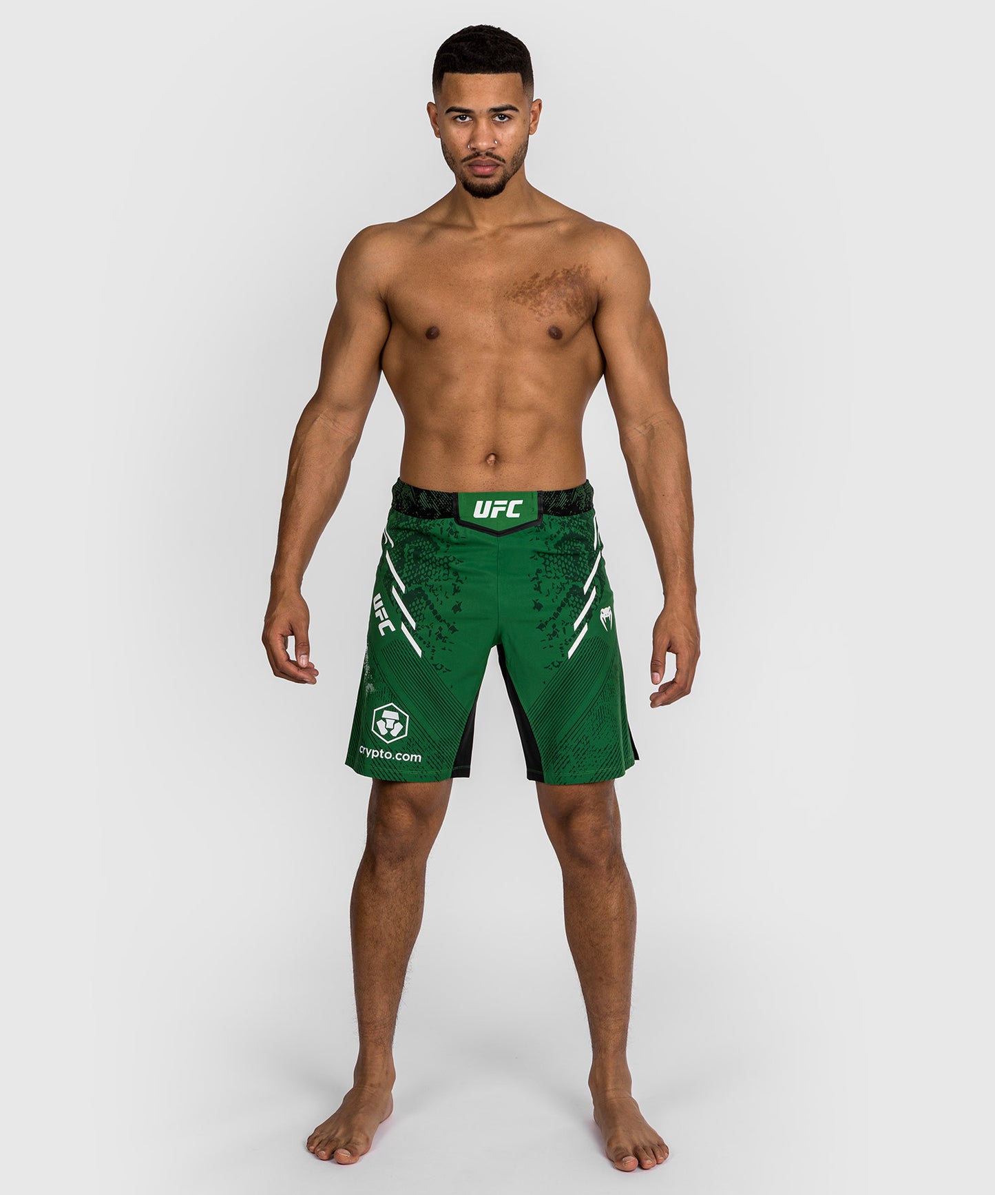 Pantalón Corto UFC Adrenaline by Venum Personalizado Authentic Fight Night, Corte Largo, Hombre - Verde