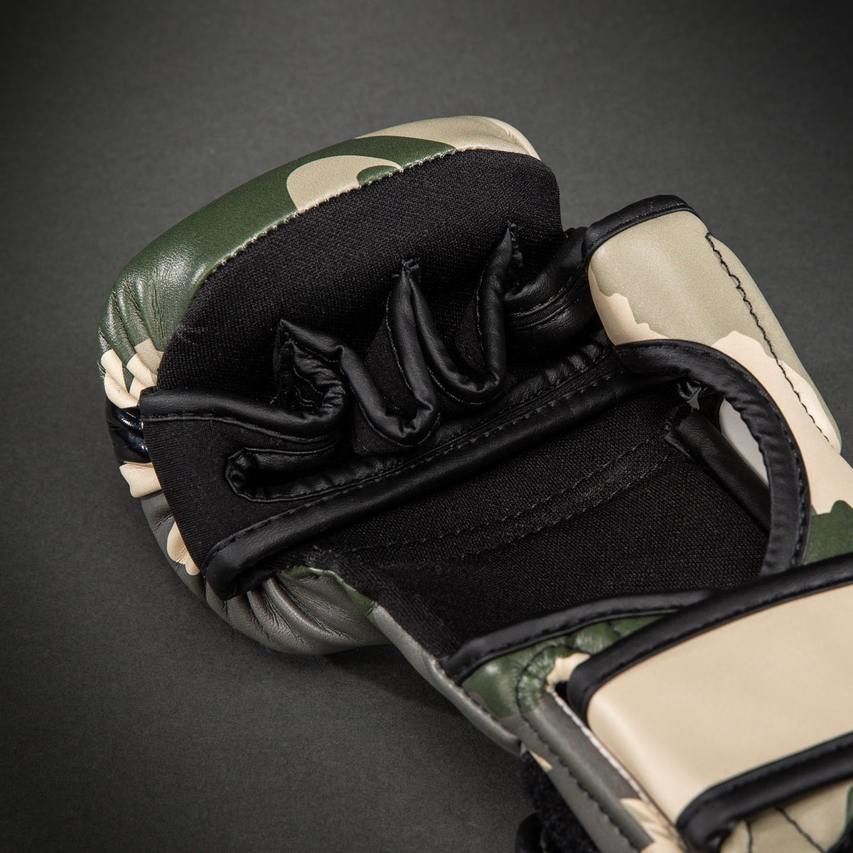 Venum Elite Guantes de Sparring - Caqui/ Blanco Hueso