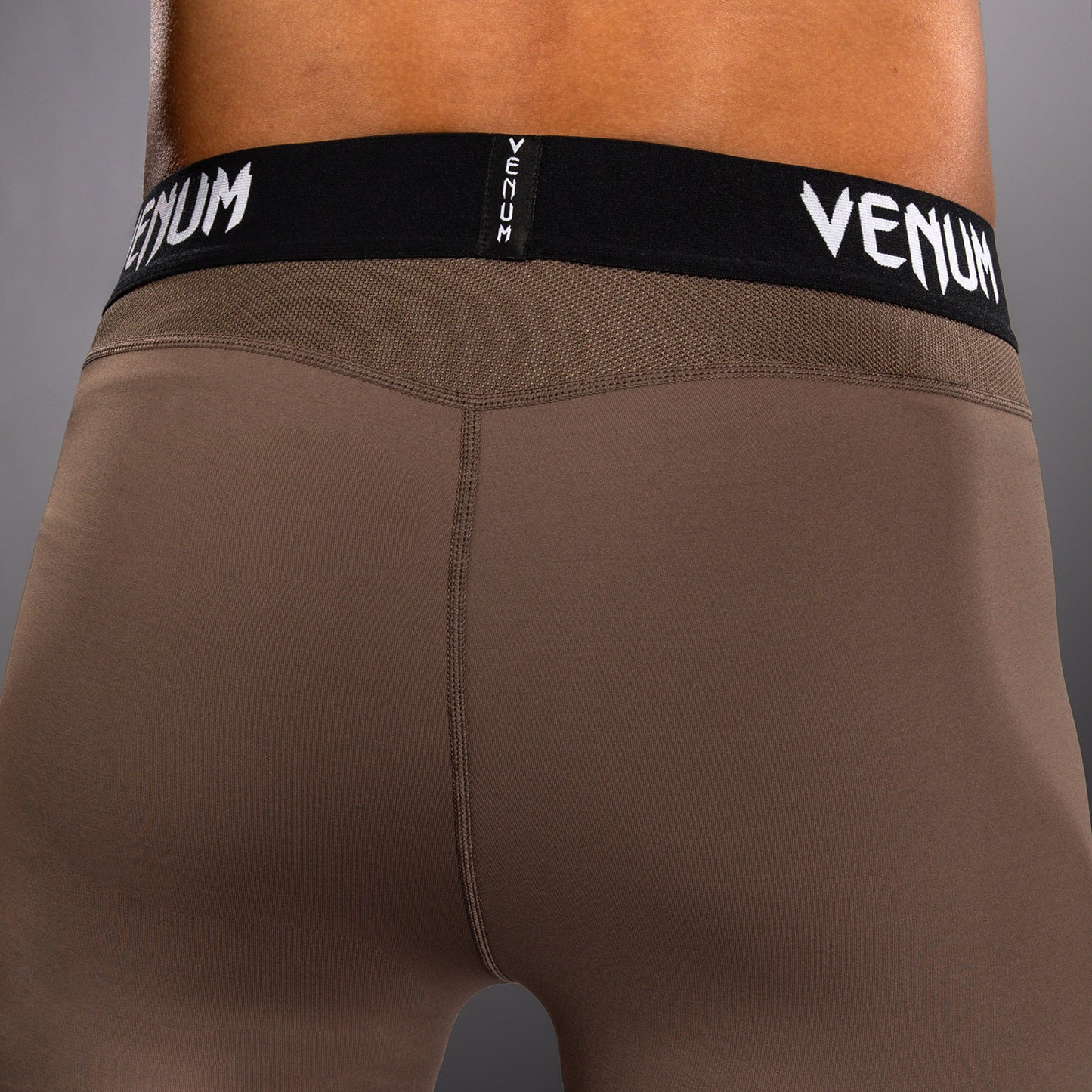 Venum UFC Unity by Venum Authentic Fight Week Pantalón de Compresión Técnico para Hombre - Marrón