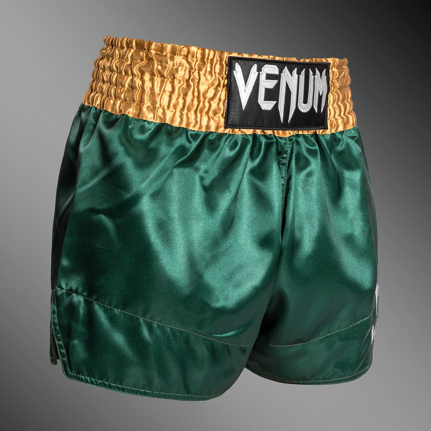 Venum Classic - Muay Thai Short - Verde/Dorado/Blanco