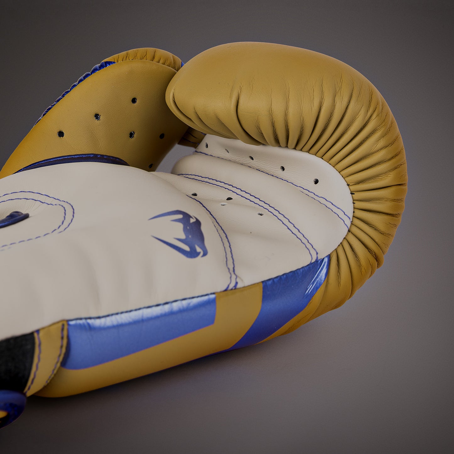 Venum Elite Guantes de Boxeo - Camel - Edición especial