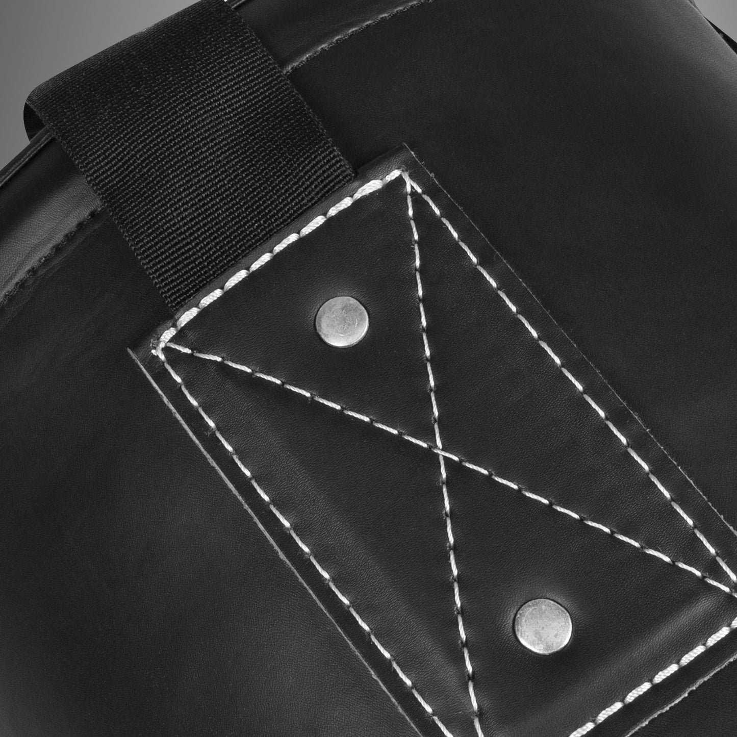 Saco de boxeo Venum Origins - Negro/Blanco (gancho incluido)