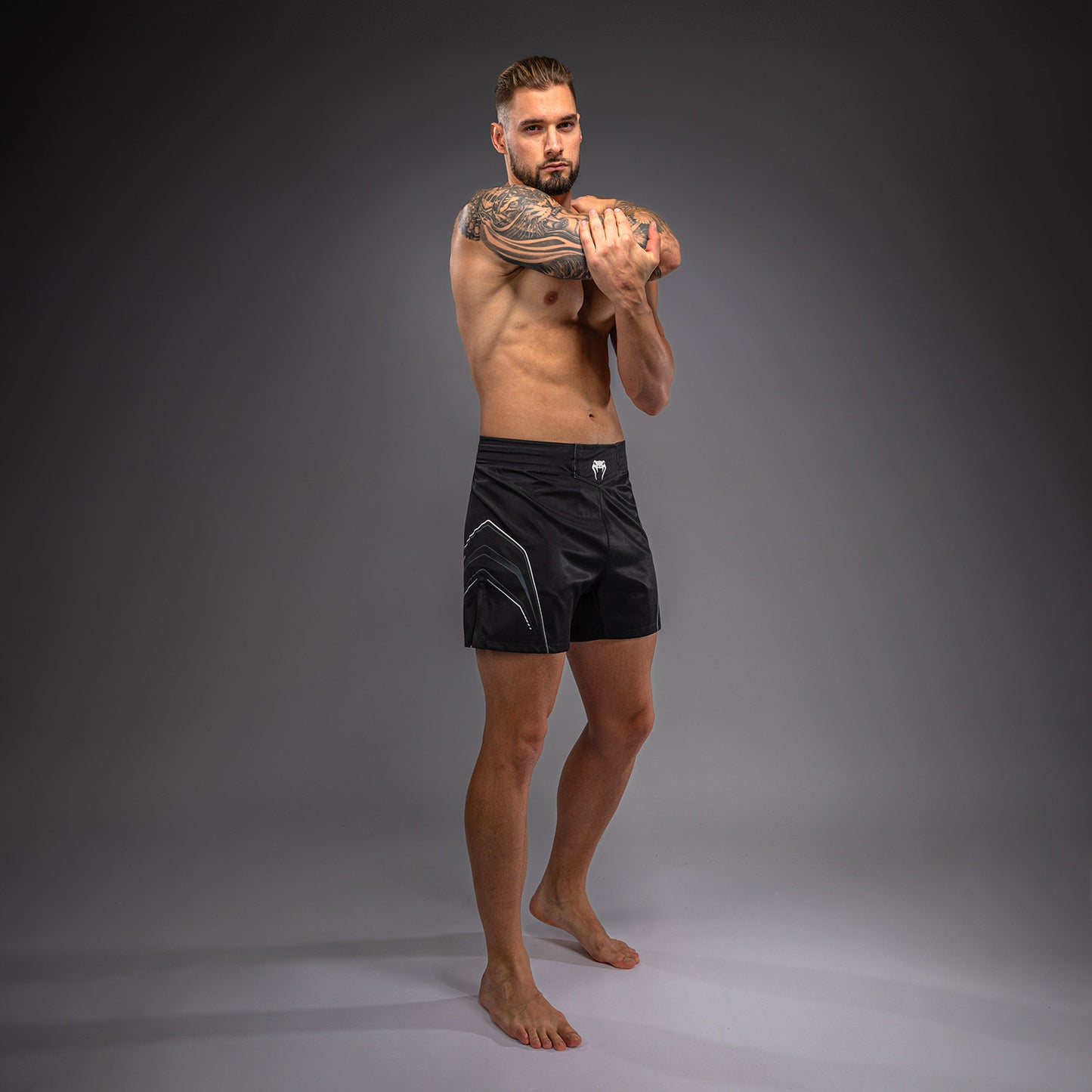 Venum Streamline Short de Combate – Negro/Blanco