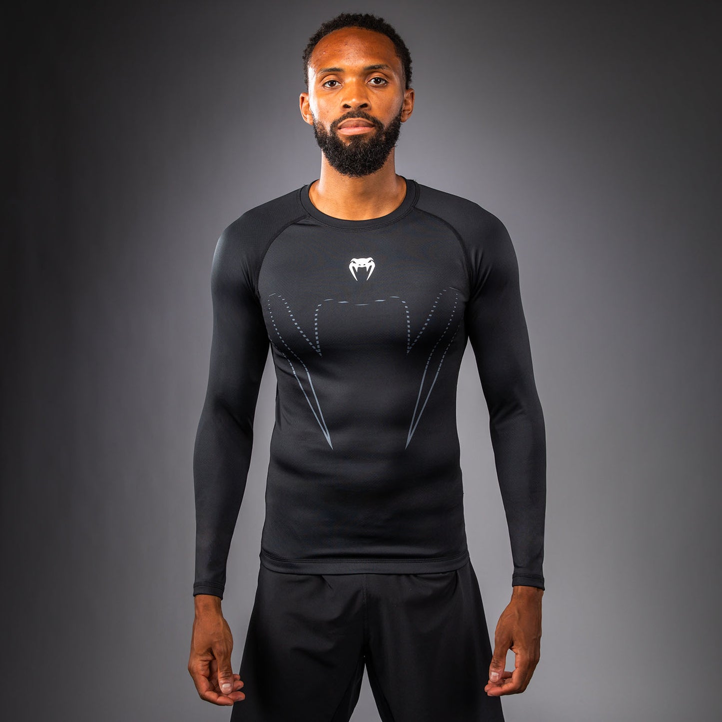 Venum Edge Rashguard Manga Larga – Negro/Arena