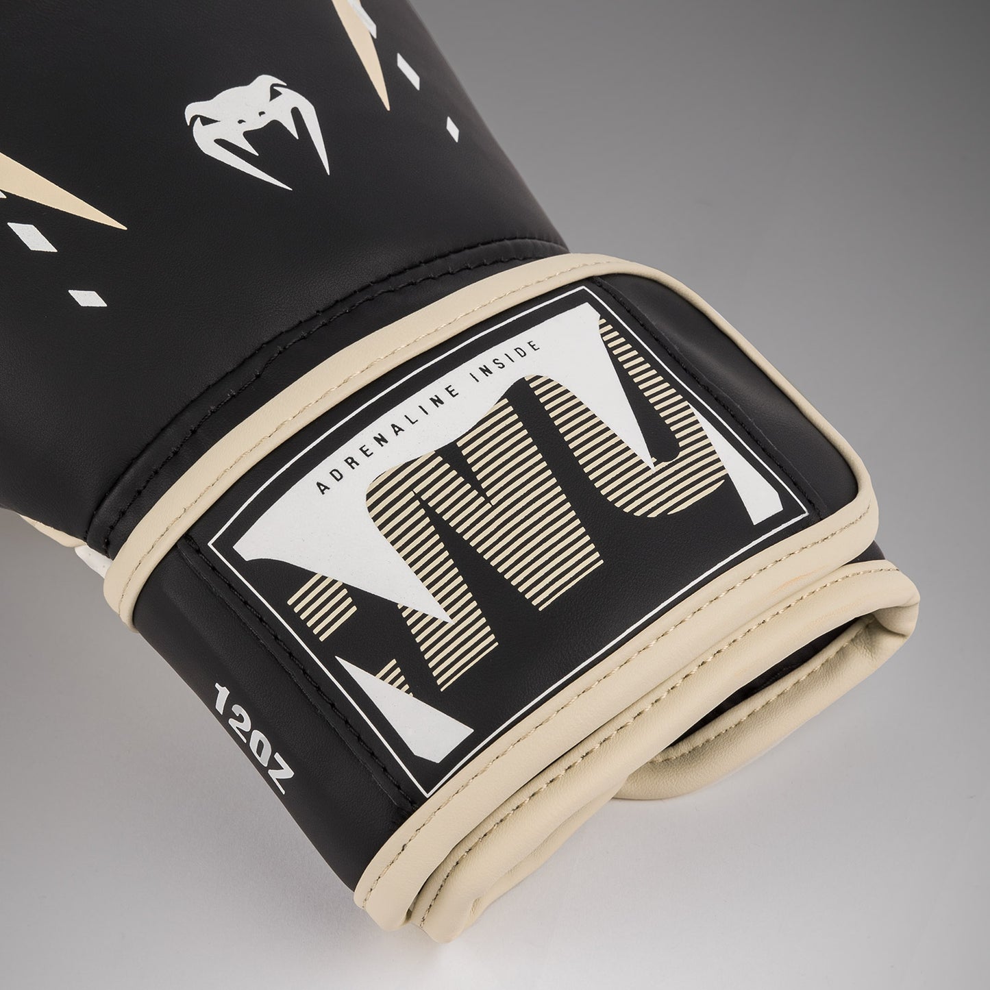 Venum Adrenaline Guantes de Boxeo – Negro/Marfil