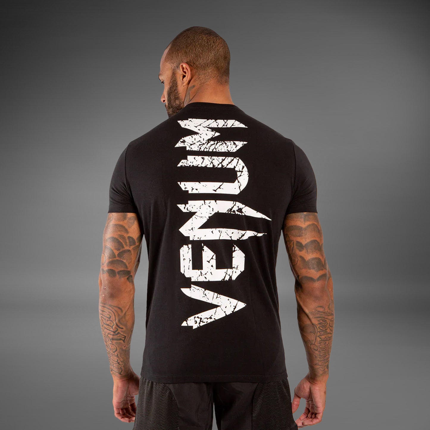 Camiseta Venum Giant - Negro