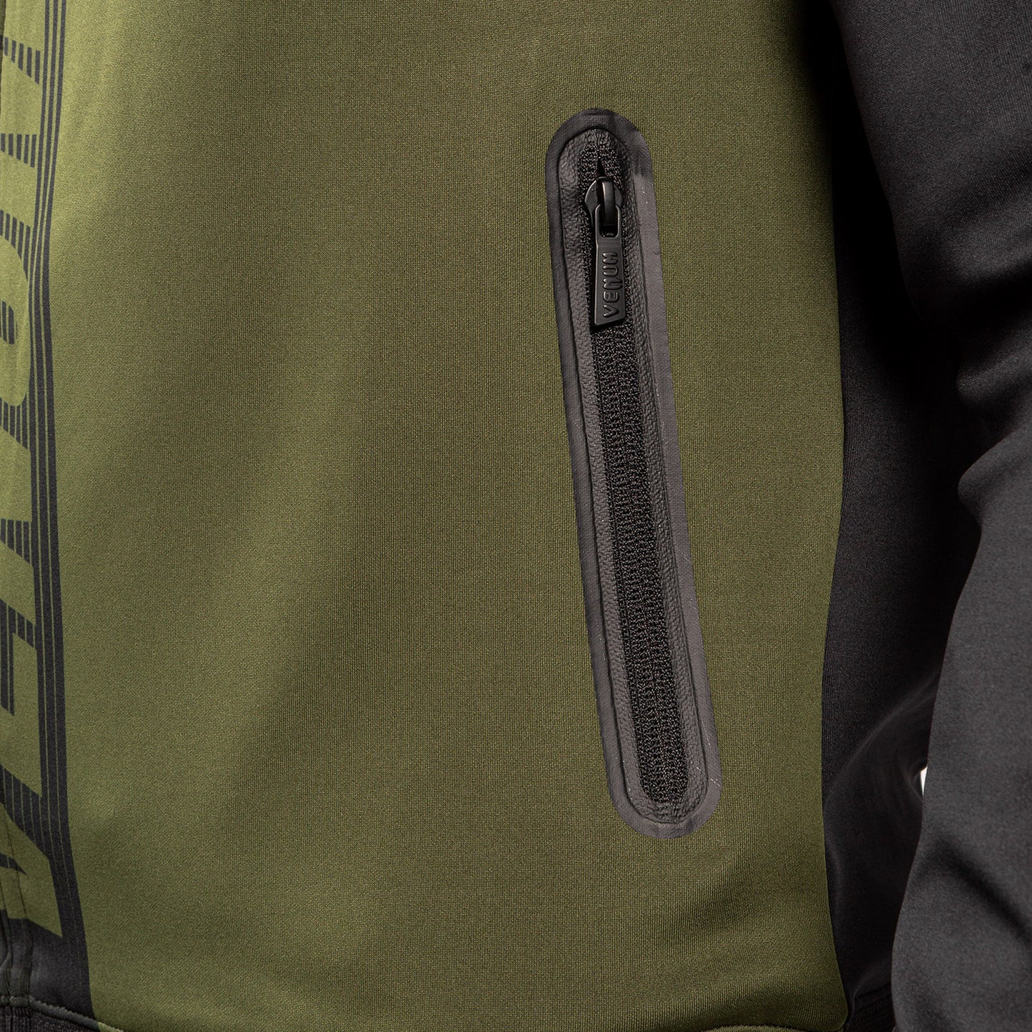 Chaqueta Venum Club 212 - Negro/Caqui